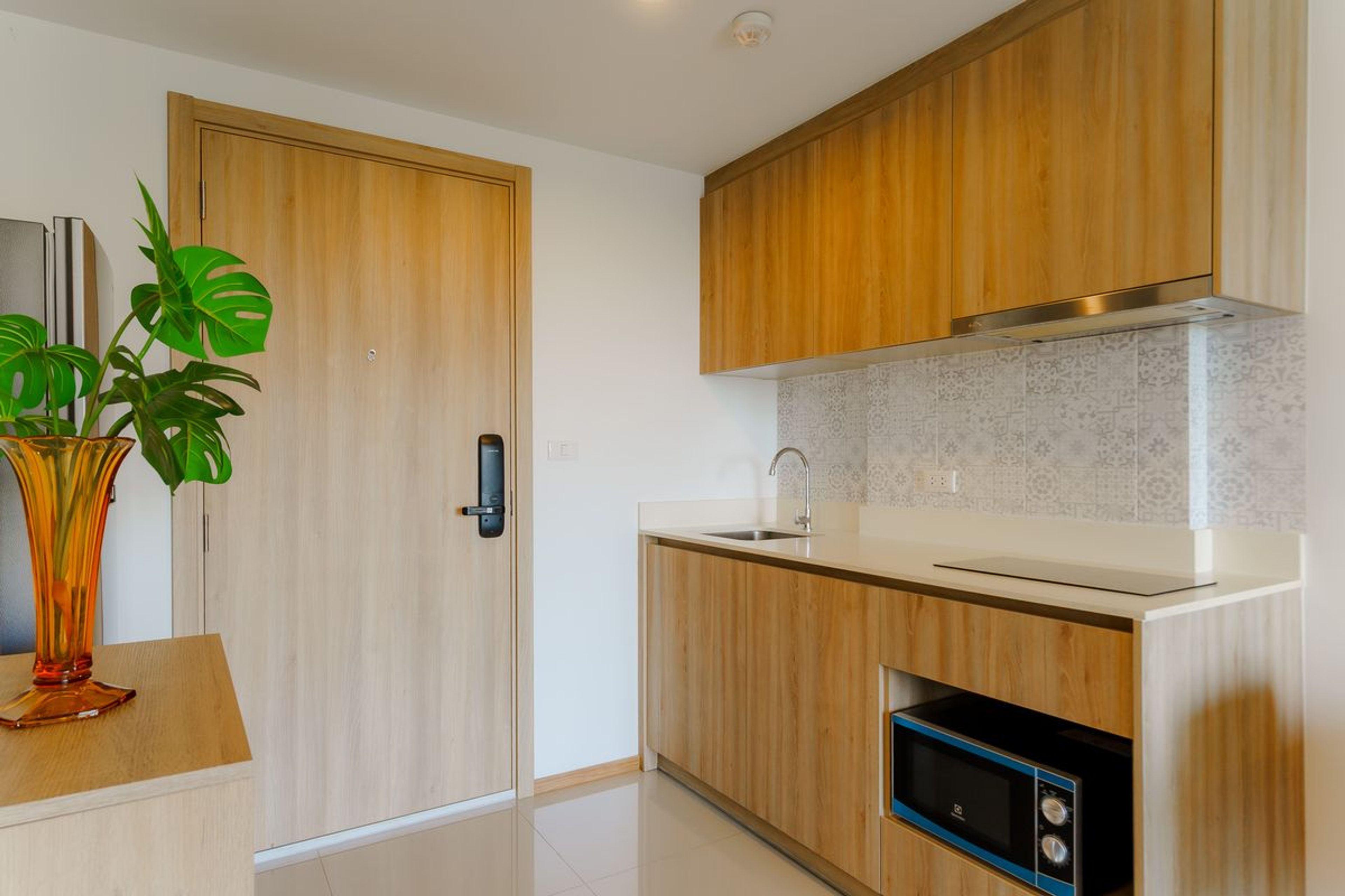 La Habana Hua Hin – Building B, 5th Floor (34 sqm, Pool View) thumbnail 17