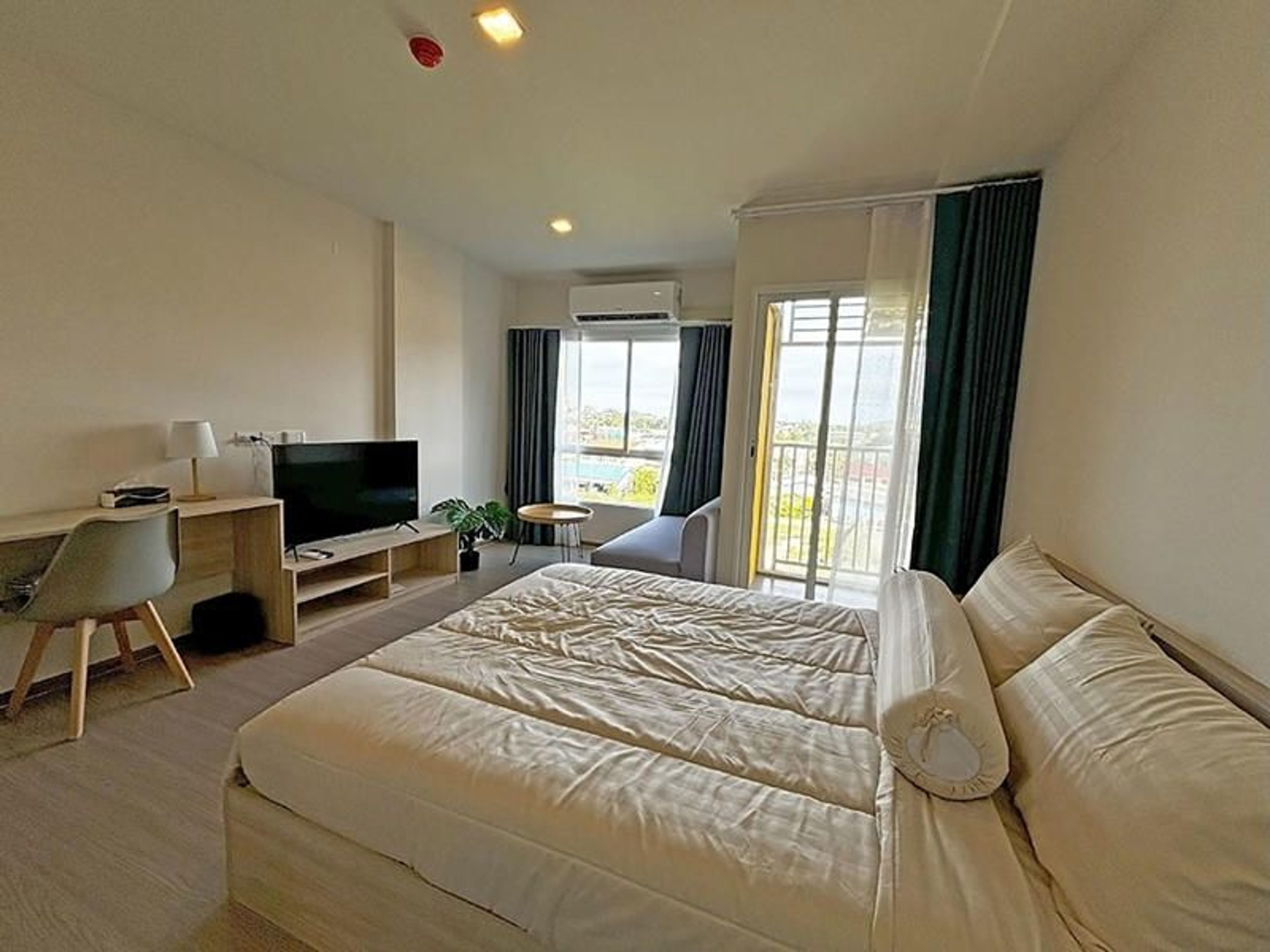 Apartment / Condo For Rent - - 1 Bedroom - 1 Bathroom - Price ฿11,000  thumbnail 12