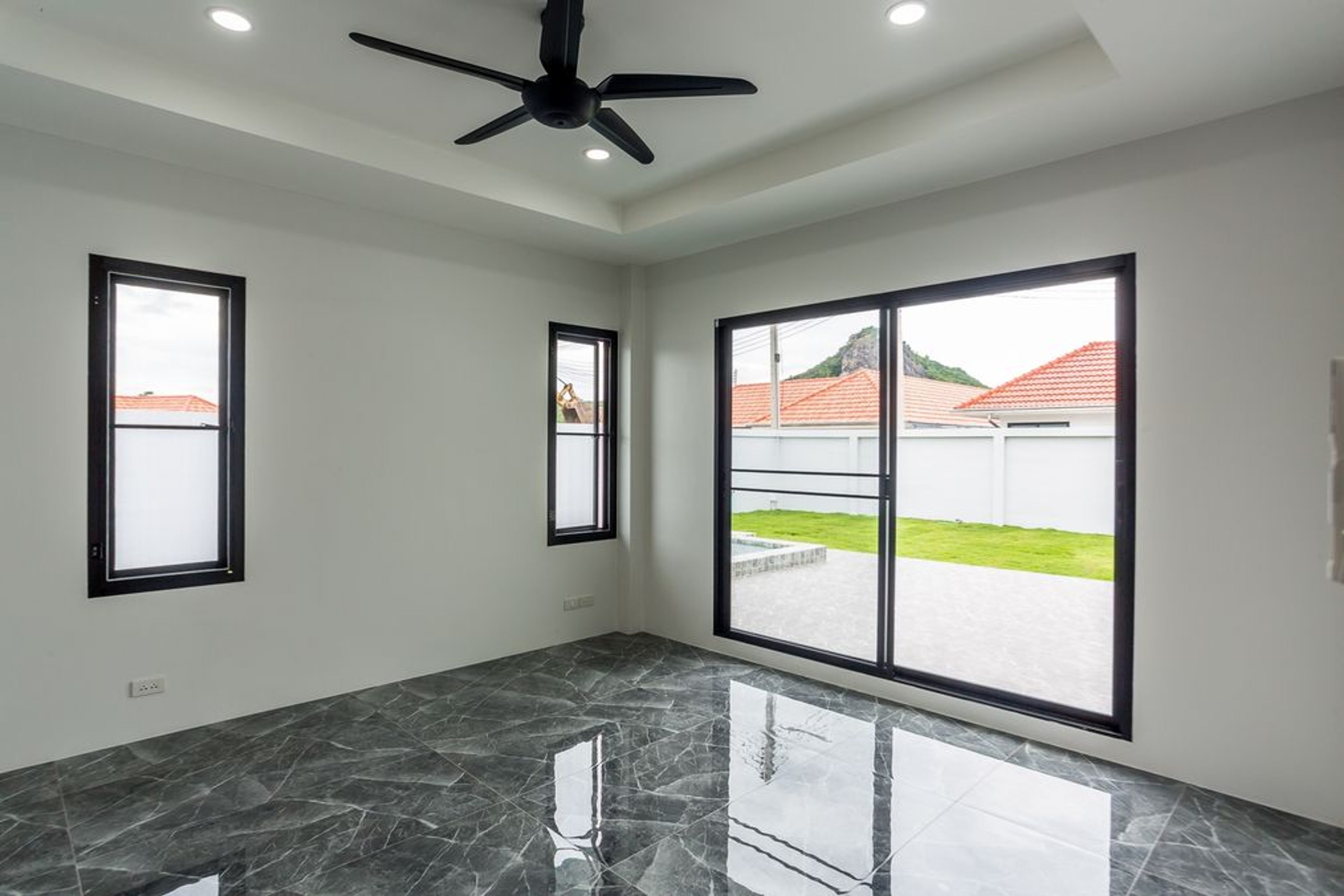 3 Bedrooms 2 Bathrooms Pool Villa For Sale thumbnail 8