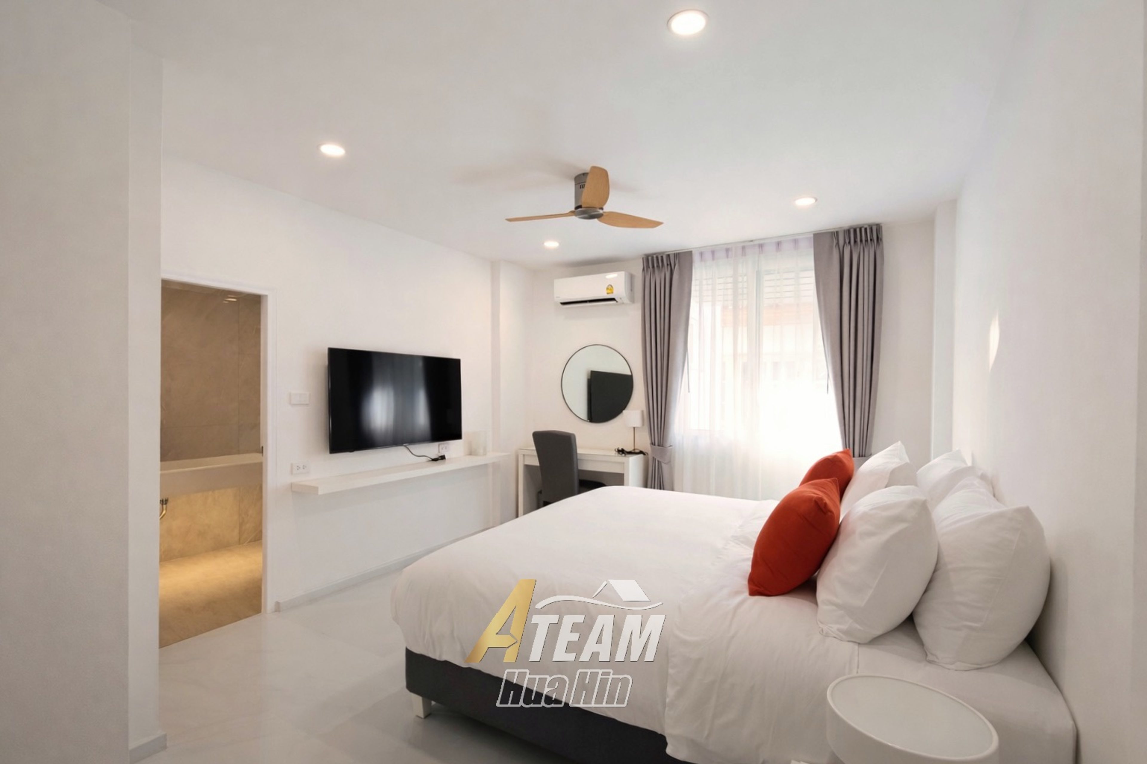 Very Rare Modern Property in the Heart of Hua Hin thumbnail 10