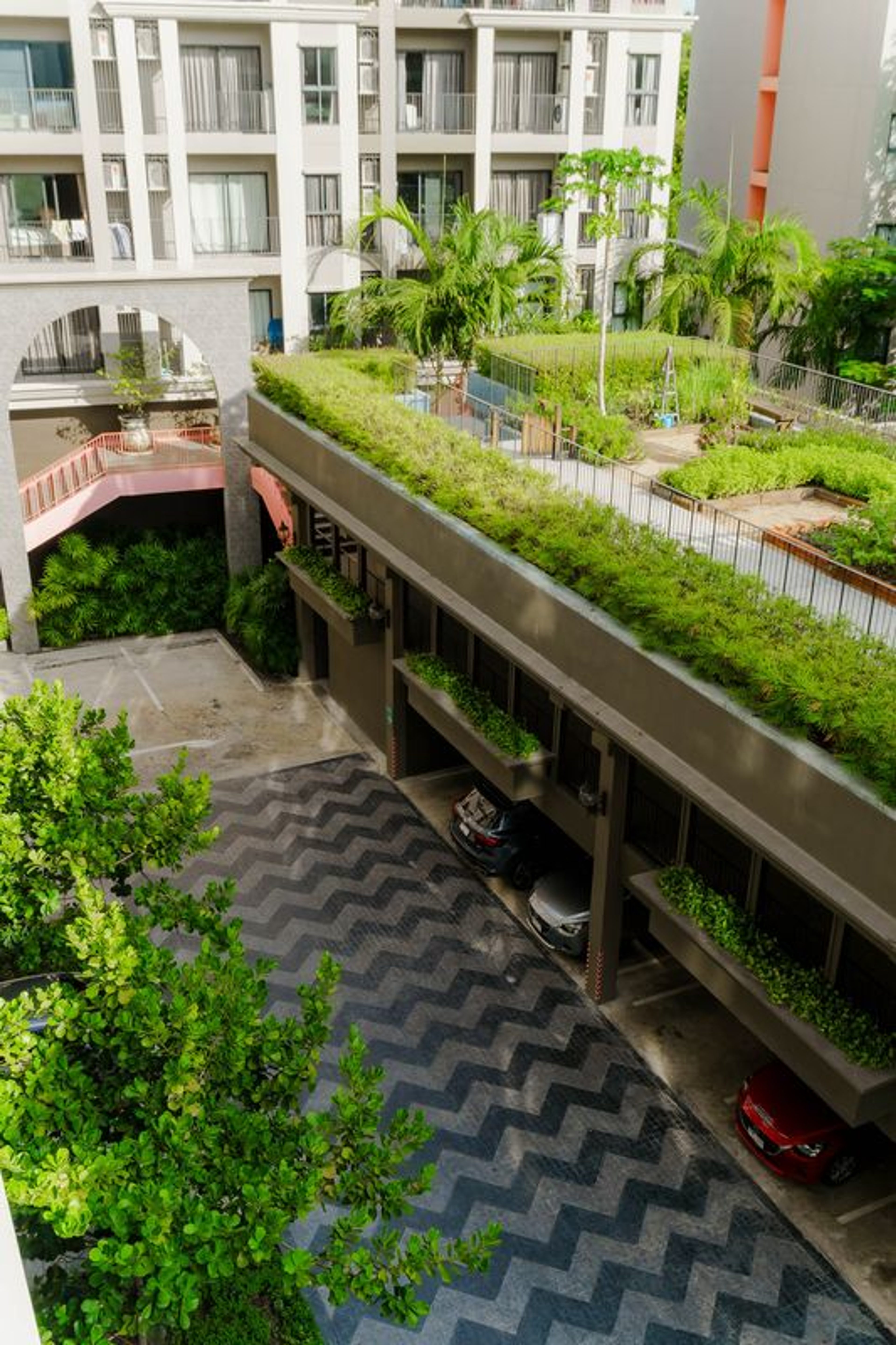 La Habana Hua Hin – Building B, 5th Floor (34 sqm, Pool View) thumbnail 34