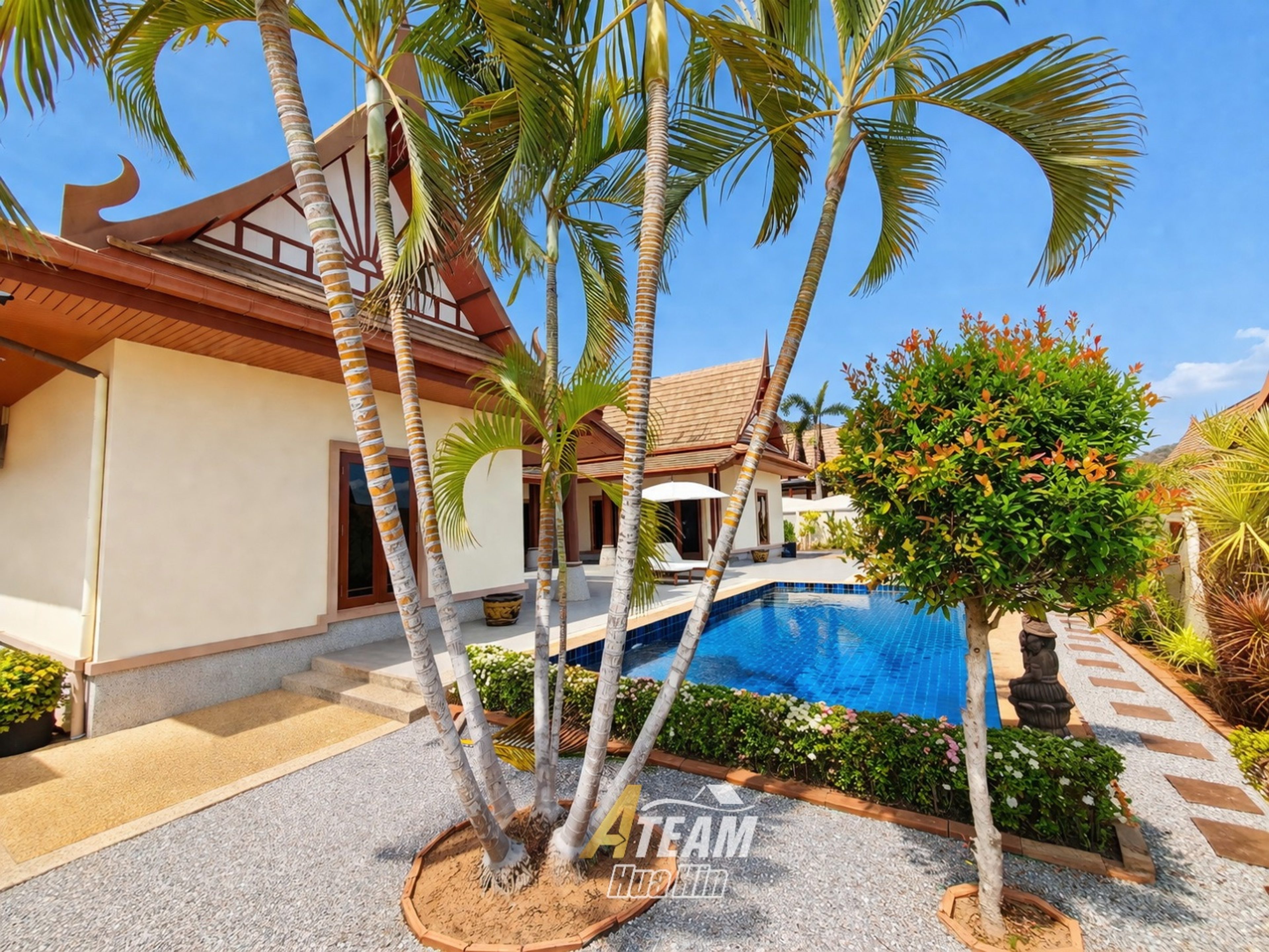 Tropical Pool Villa on a Large  Land Plot thumbnail 7