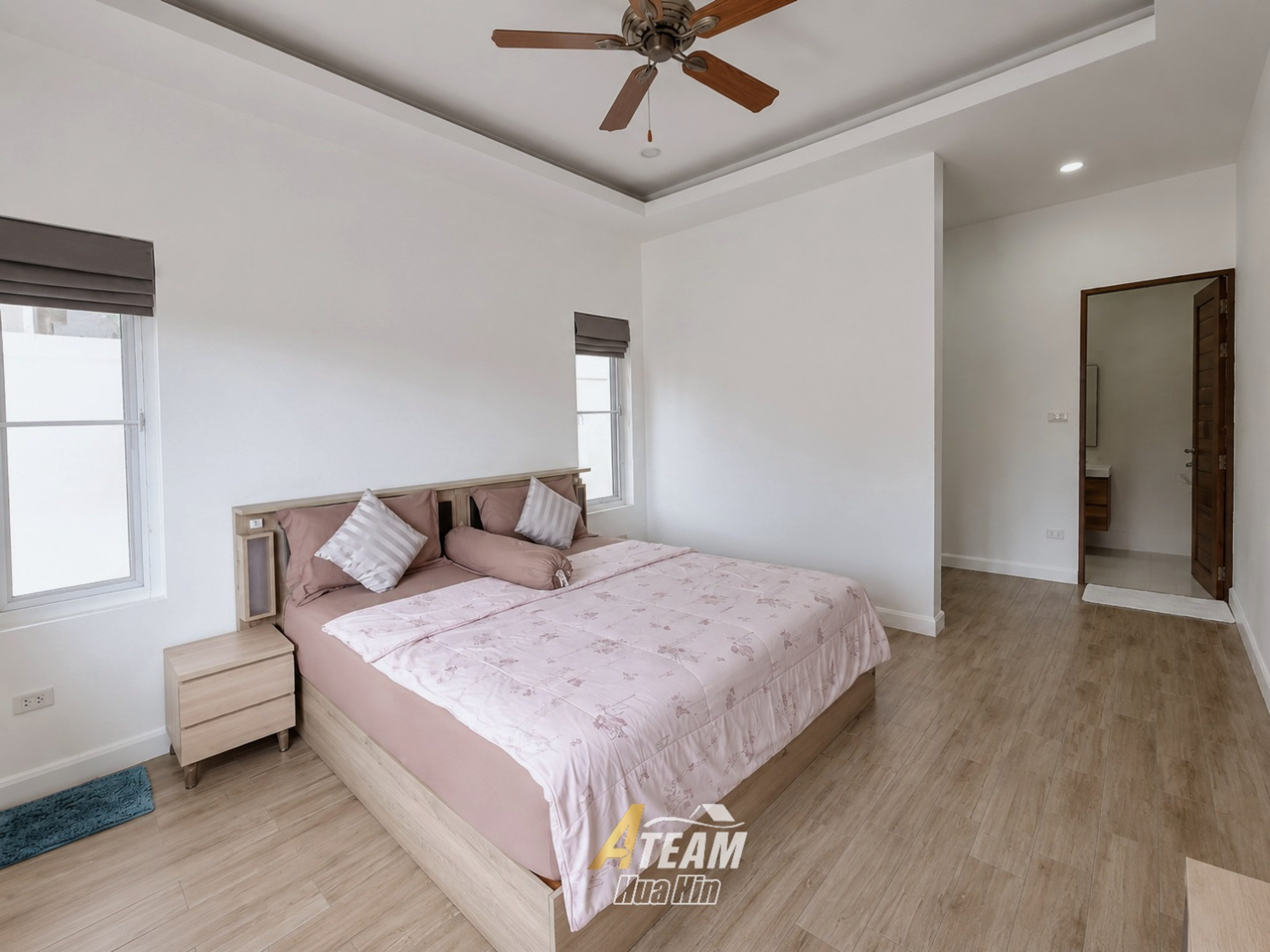 Stylish 2-Bedroom Pool Villa with Pineapple Field Views – Wang Pong, Pranburi thumbnail 24