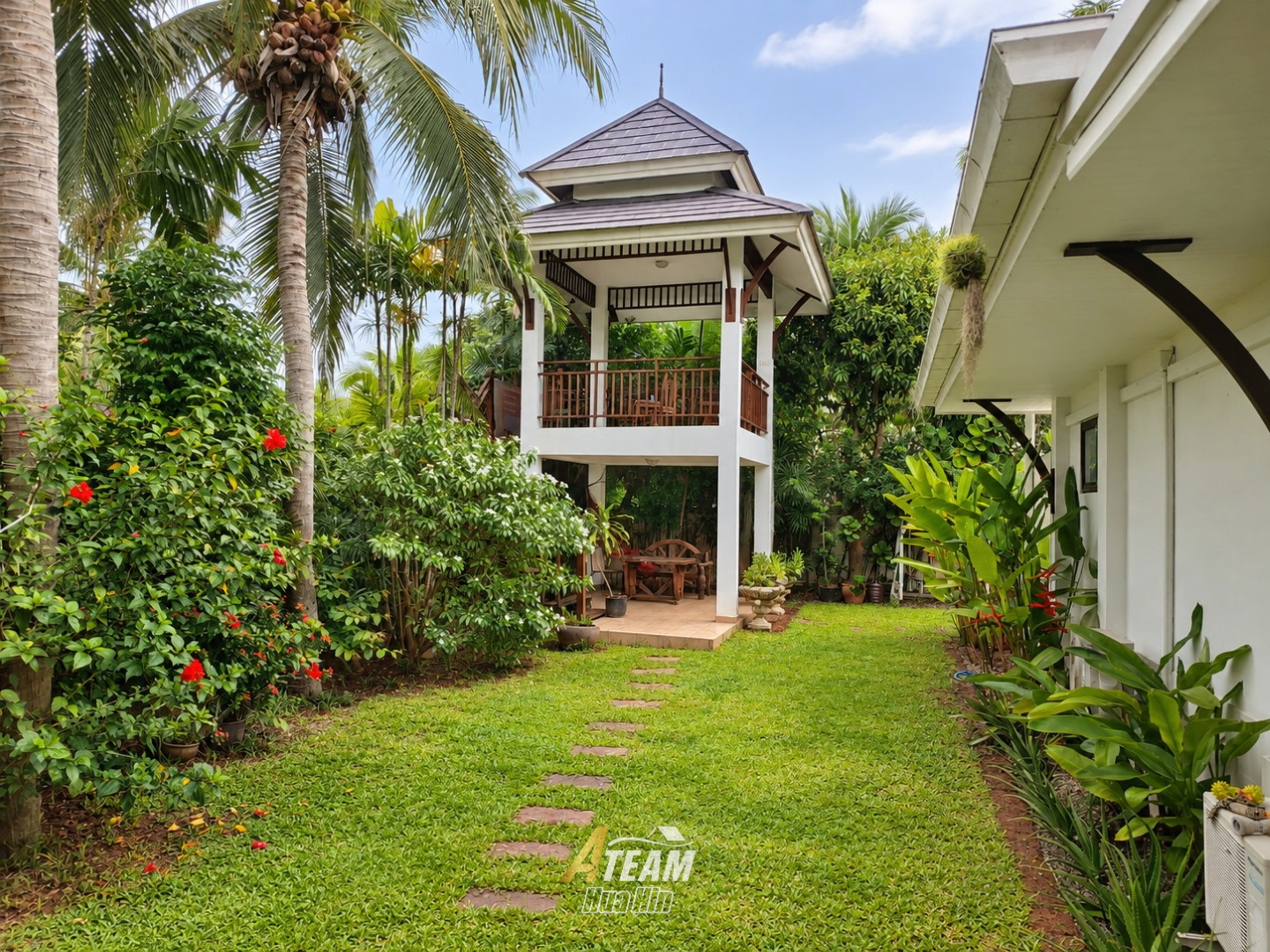 Luxury 4-Bedroom Pool Villa on a Large Plot in Khao Tao, thumbnail 7