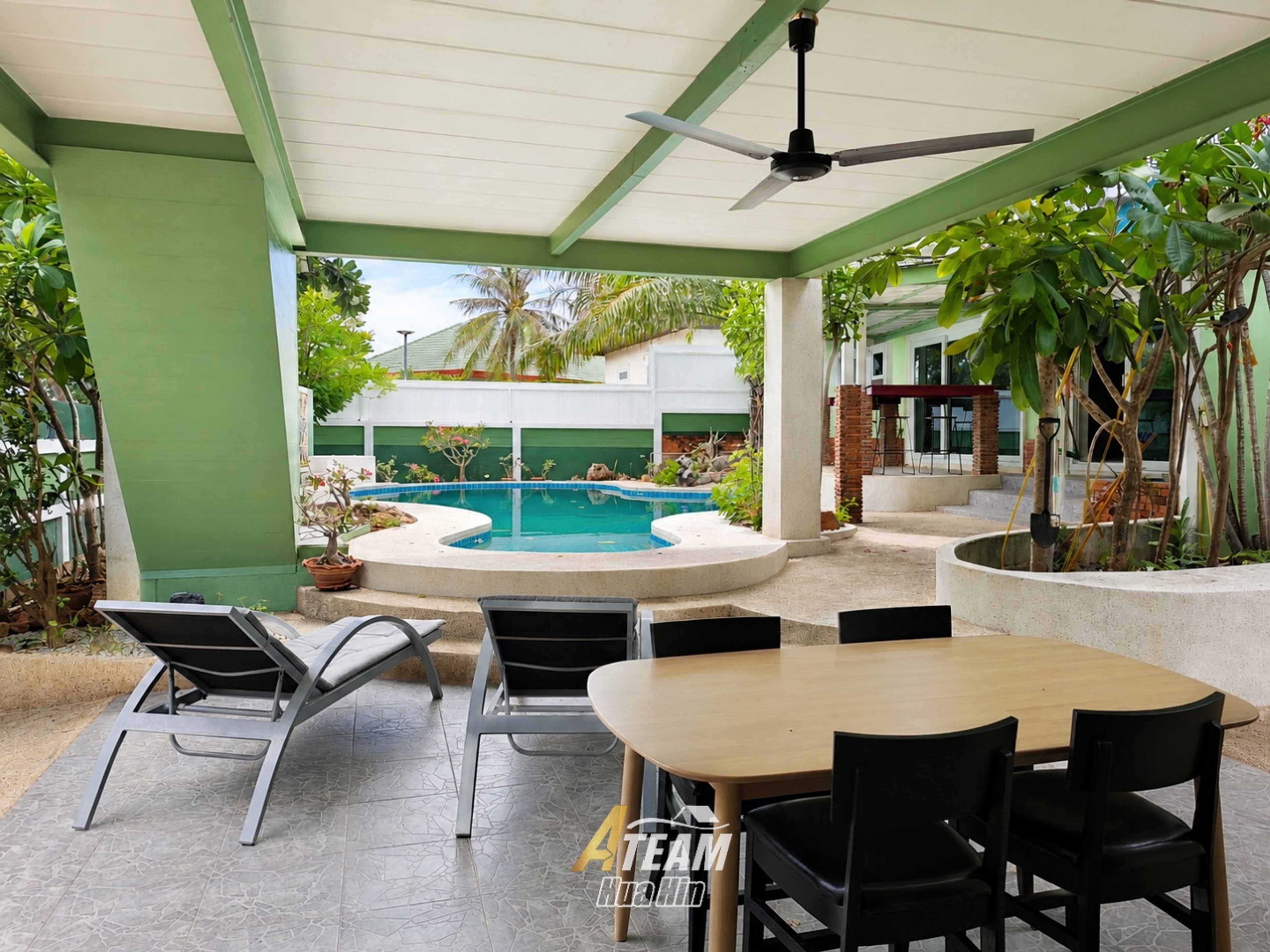 Unique Renovation Opportunity at Stuart Park with Mountain Views thumbnail 10