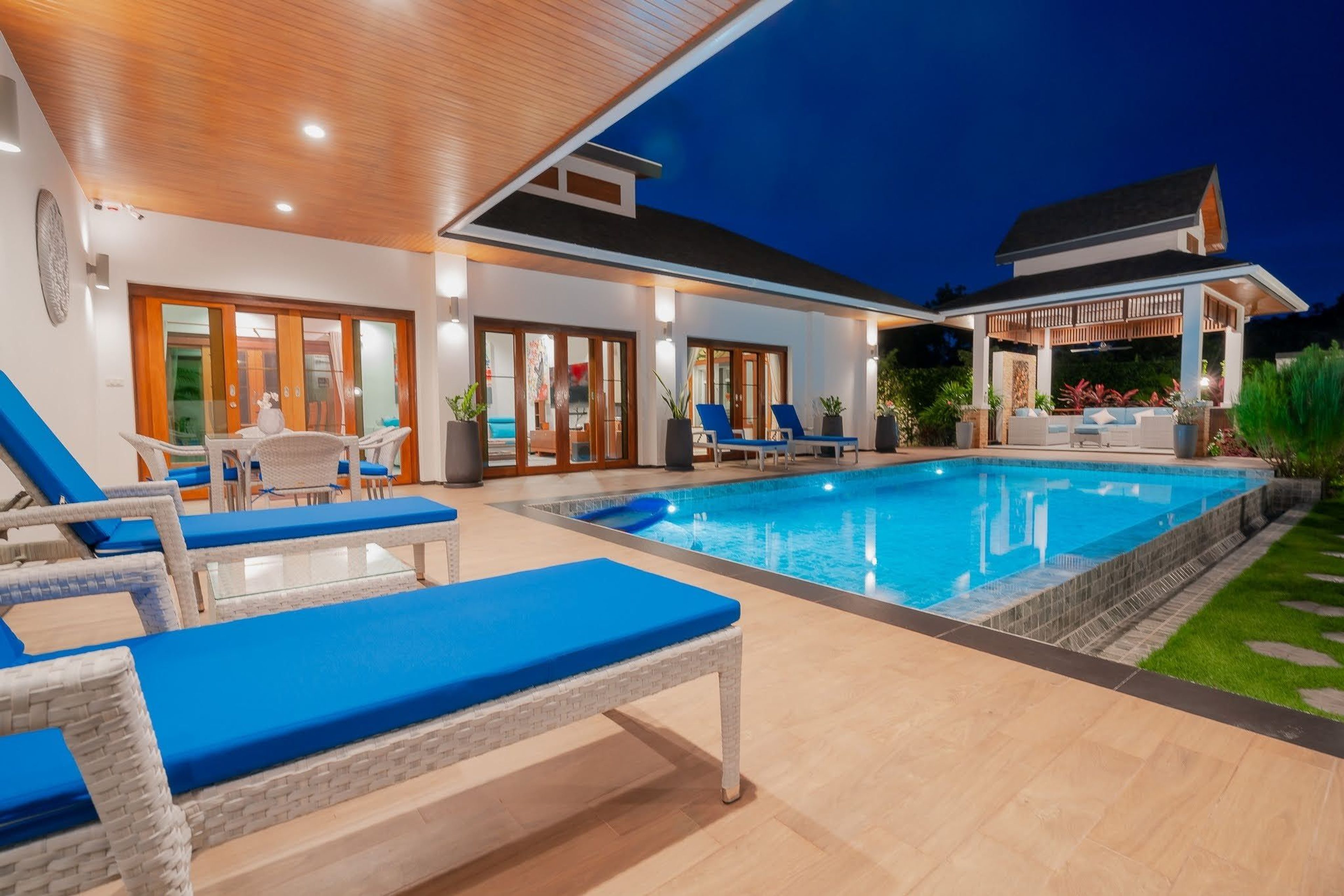 House / Villa For Rent - - 3 Bedrooms - 2 Bathrooms - Price ฿90,000 -  thumbnail 23