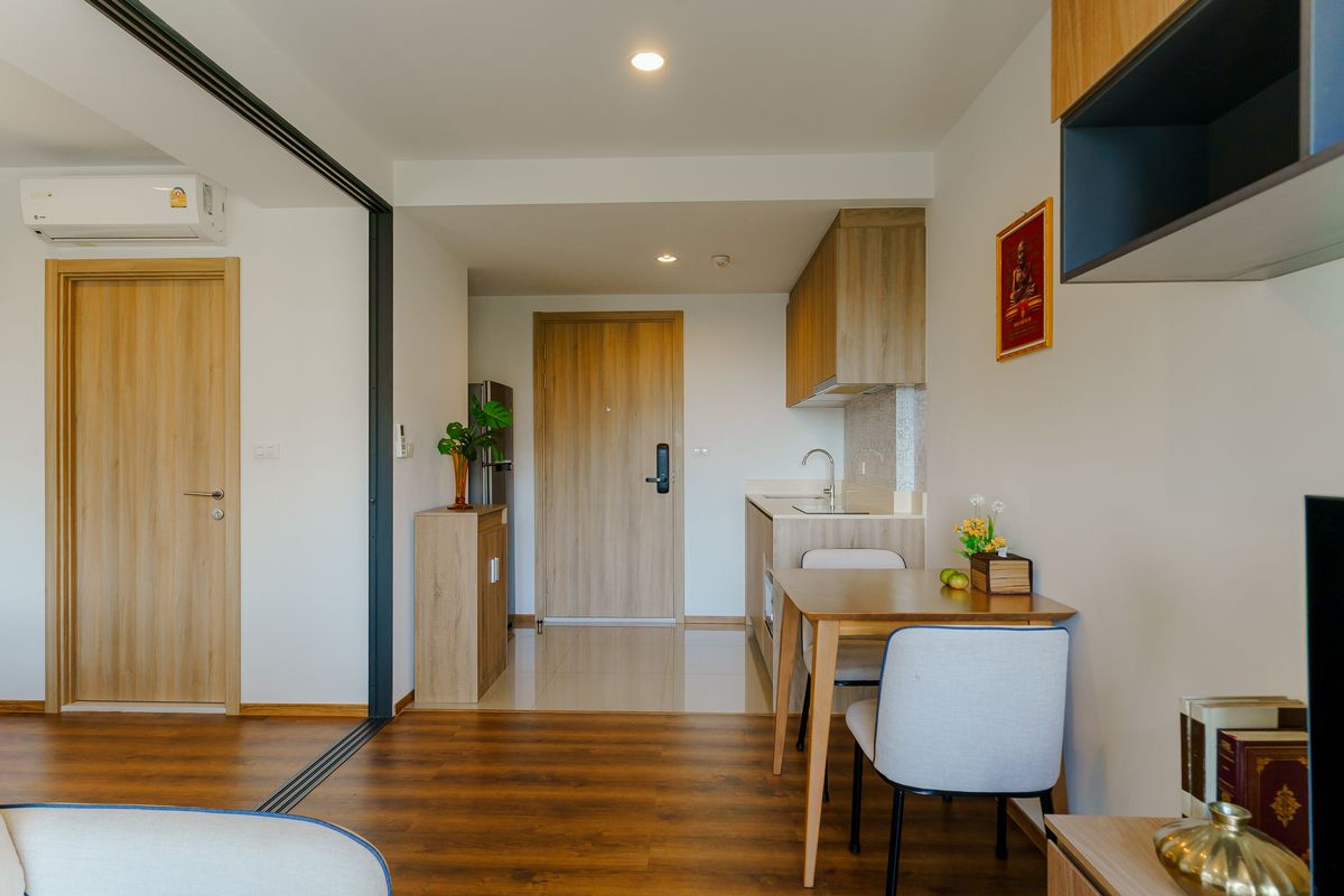 La Habana Hua Hin – Building B, 5th Floor (34 sqm, Pool View) thumbnail 9