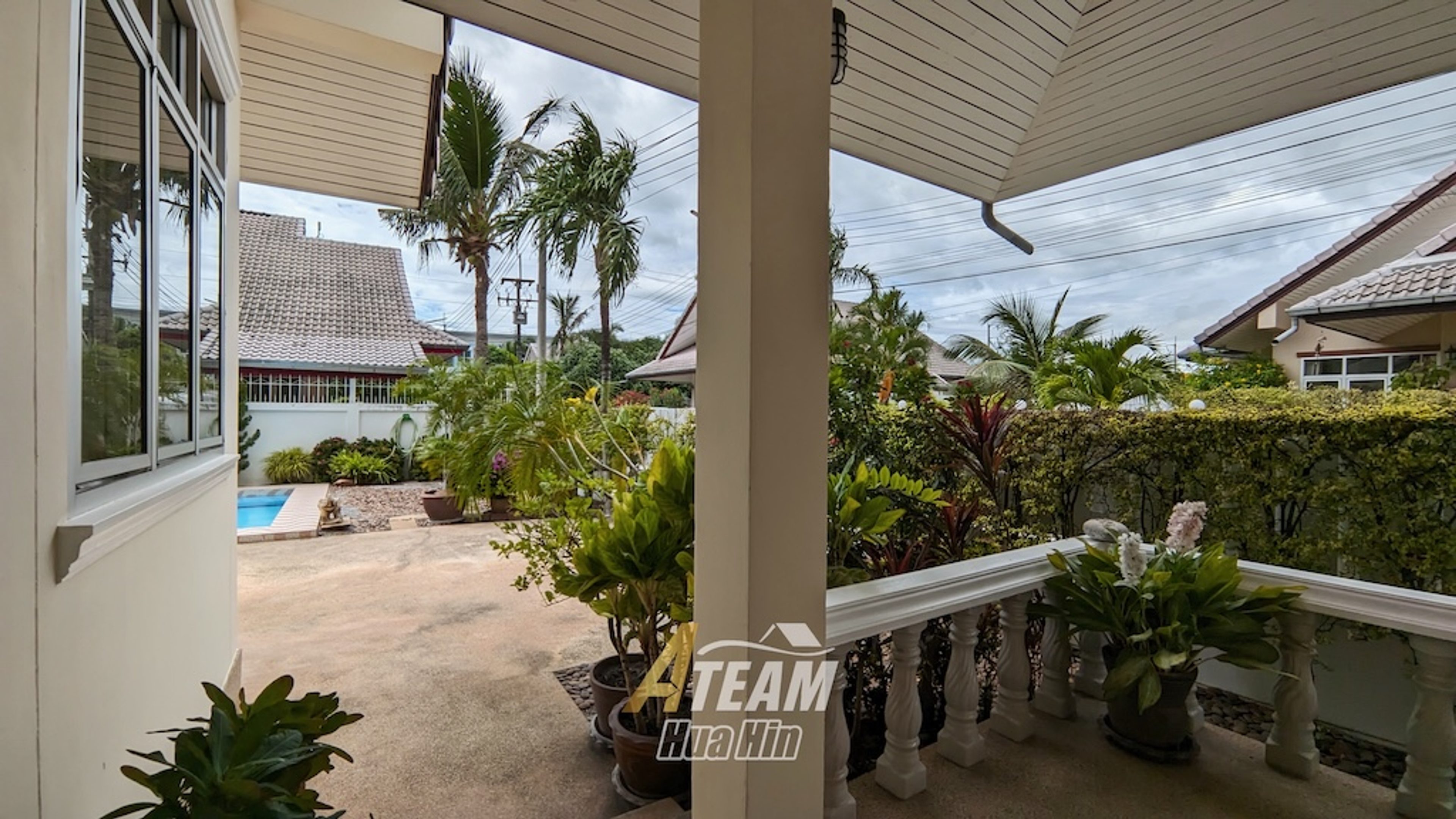 Beautiful  3-Bedroom Pool Villa in Soi 102, Hua Hin thumbnail 13