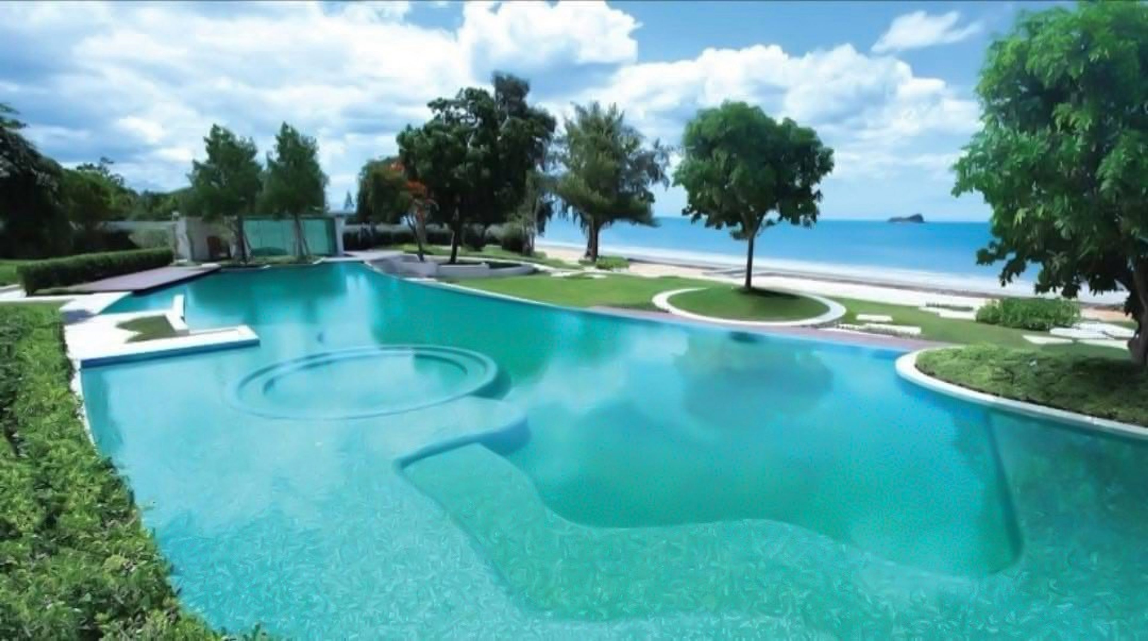 Luxury Beachfront 3-Bedroom Condo for Sale at Wan Vayla Hua Hin, Khao Tao thumbnail 19