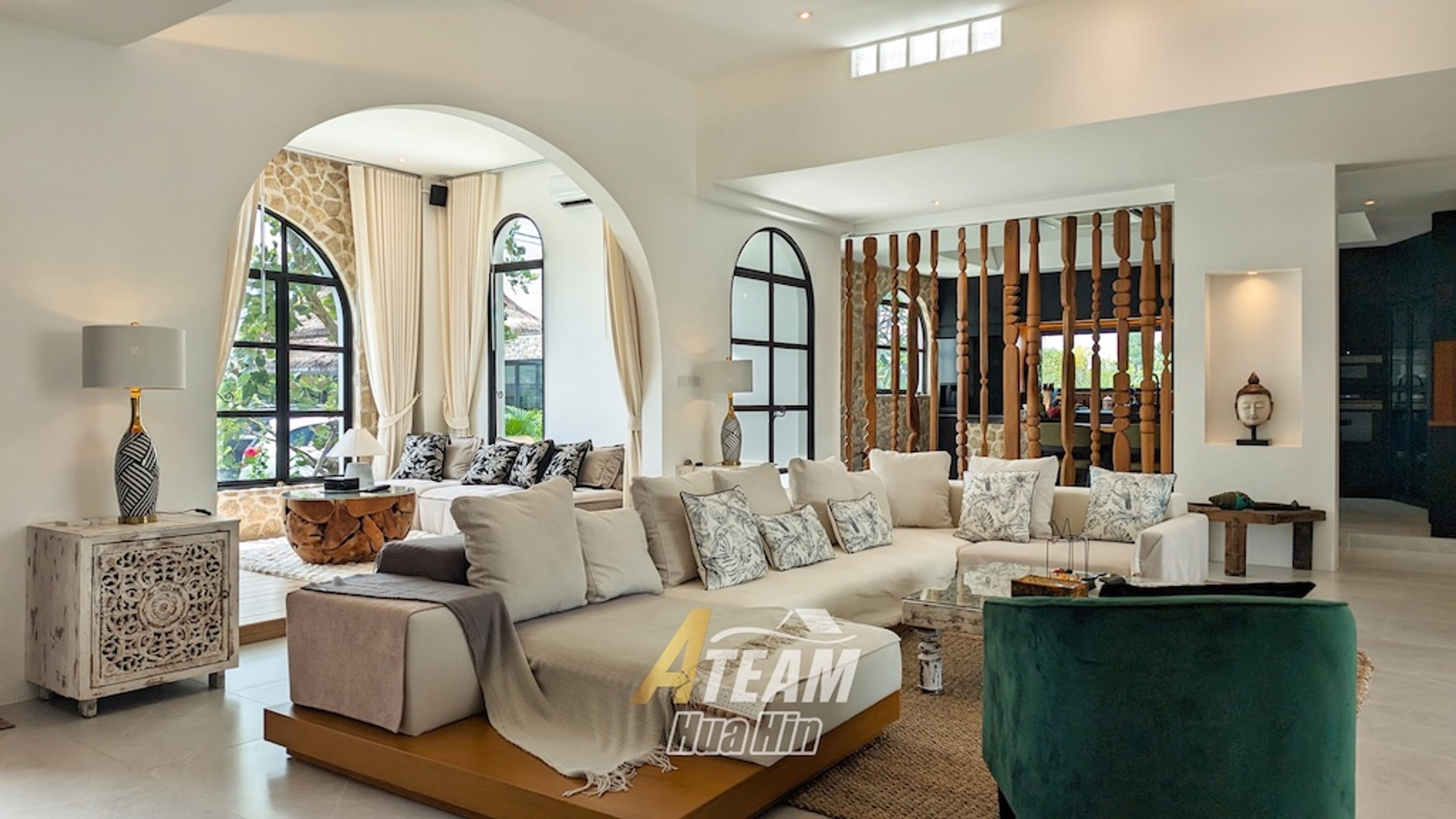 Unique Bali-style 4 Bedrooms private poolvilla thumbnail 10