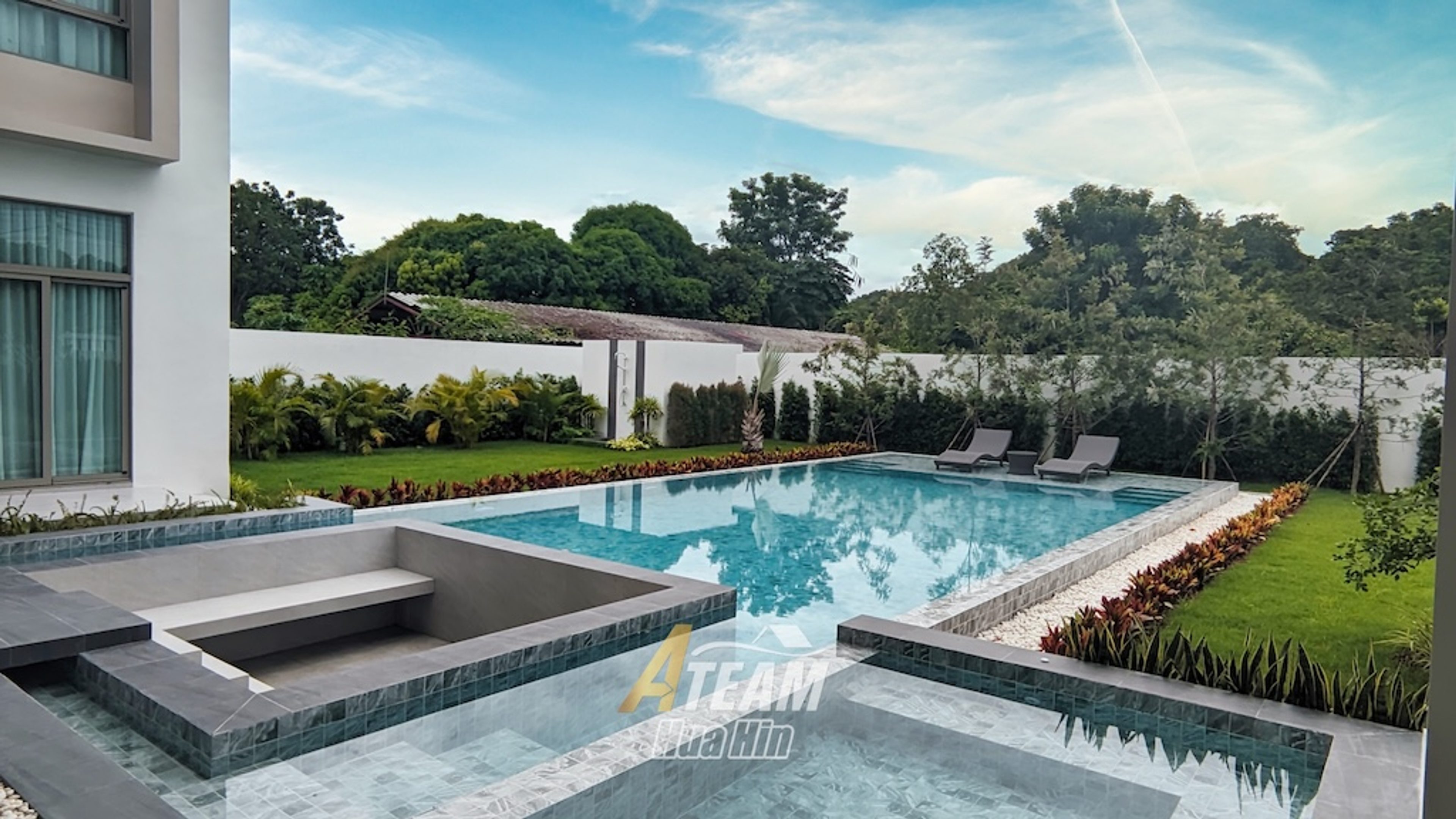 Luxury 4-Bedroom Pool Villa Surrounded by Mountains thumbnail 43
