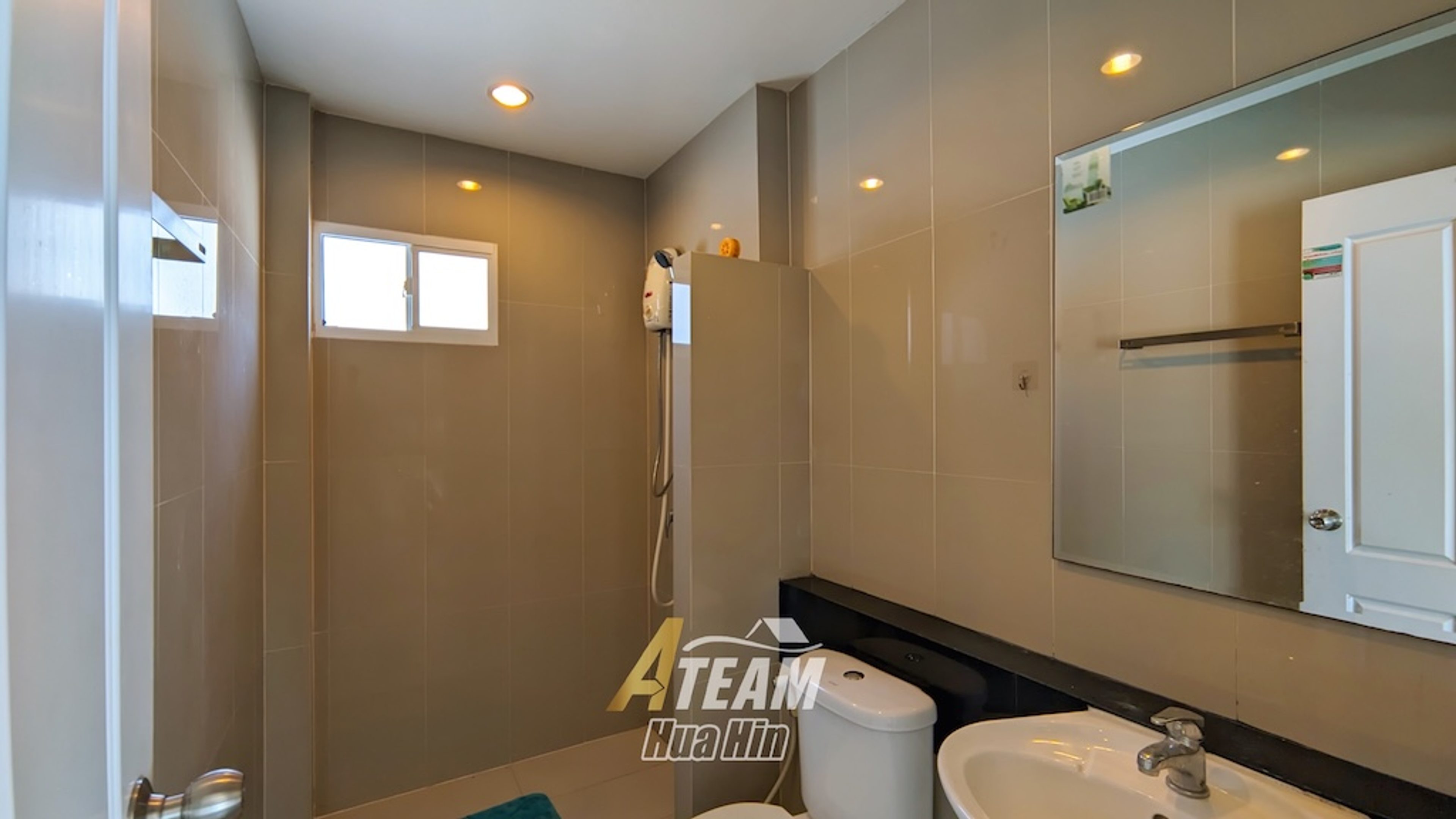 LA VALLEE VINTAGE – 3 Bedroom House for Sale thumbnail 8