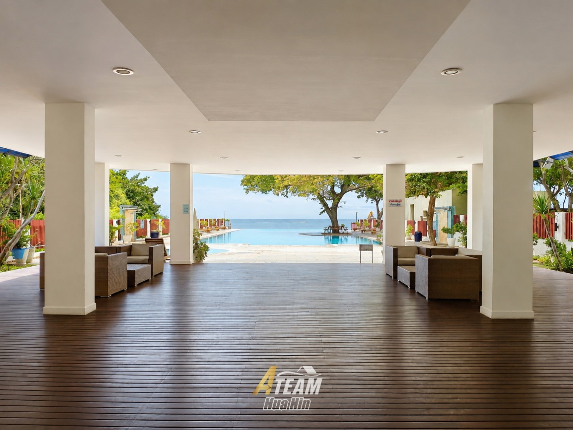 Beachfront Condo 3 Bedrooms Baan suan rim sai