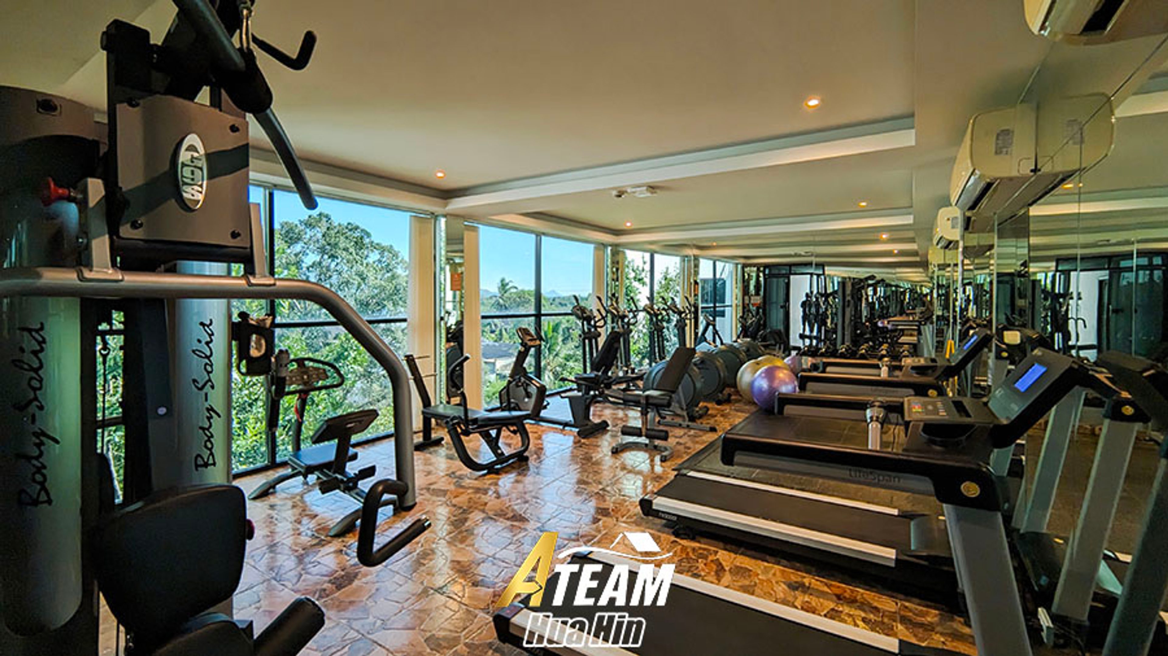 Sunshine Residence – 2-Bed Ground Floor Unit with Direct Pool Acces thumbnail 20