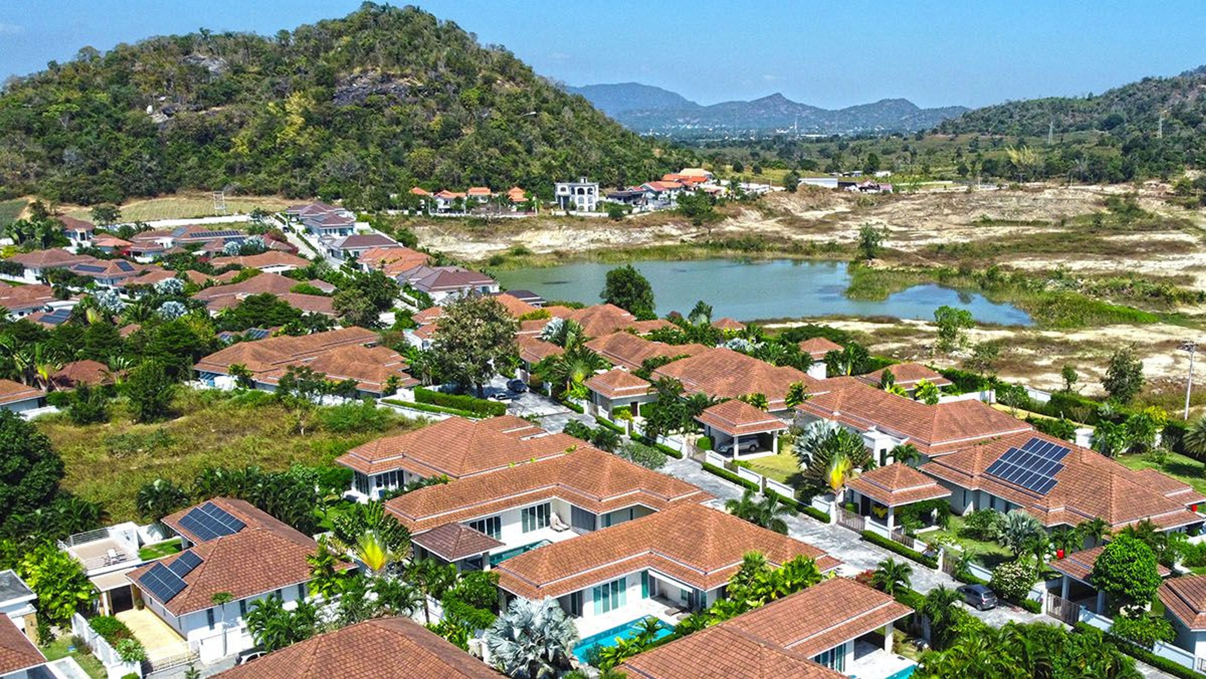 175 sqm Pool Villa in Red Mountain Waterside thumbnail 11