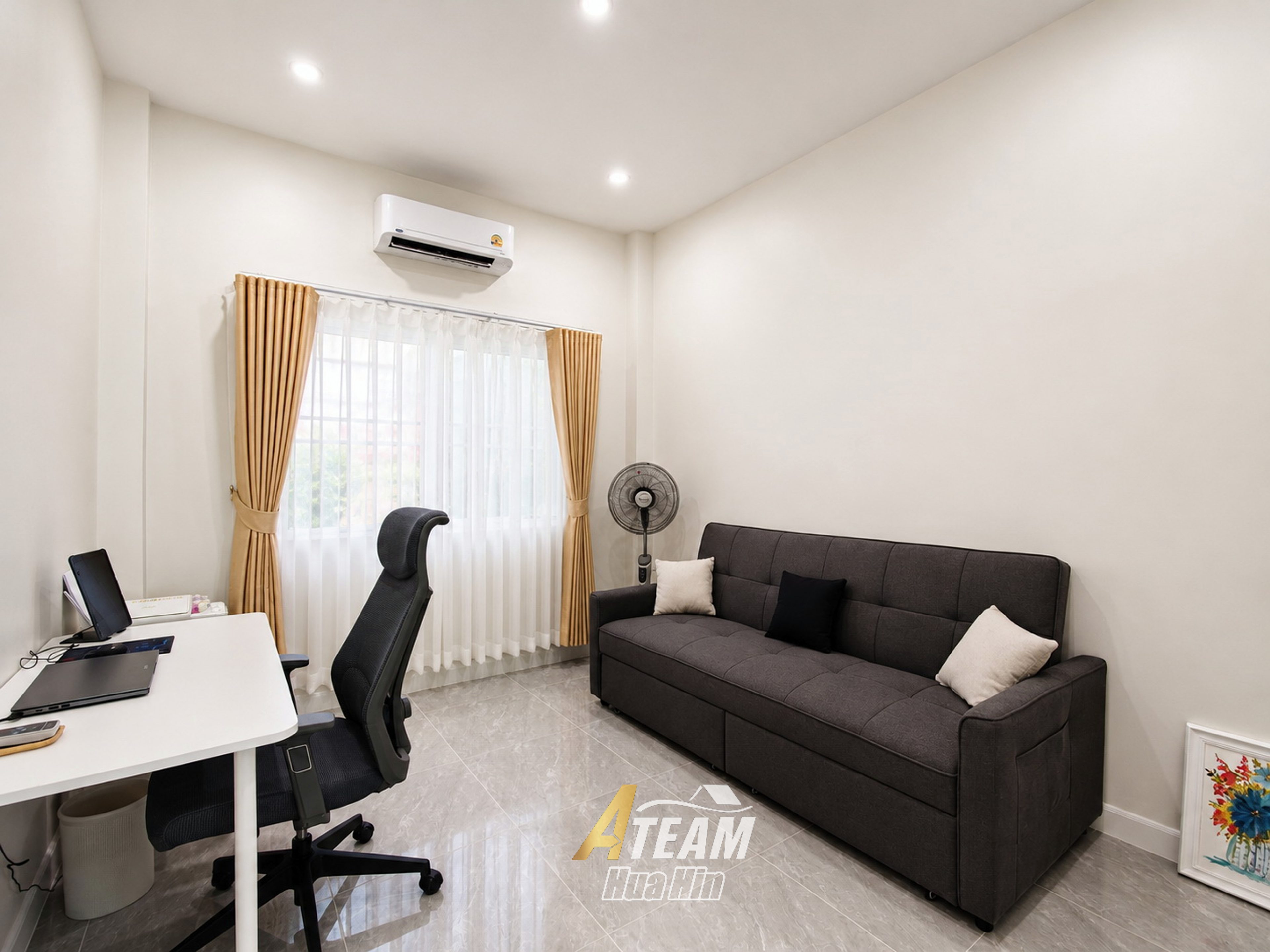 Like-New 3-Bedroom Home at Pinnacle Village, Sam Phraya thumbnail 17