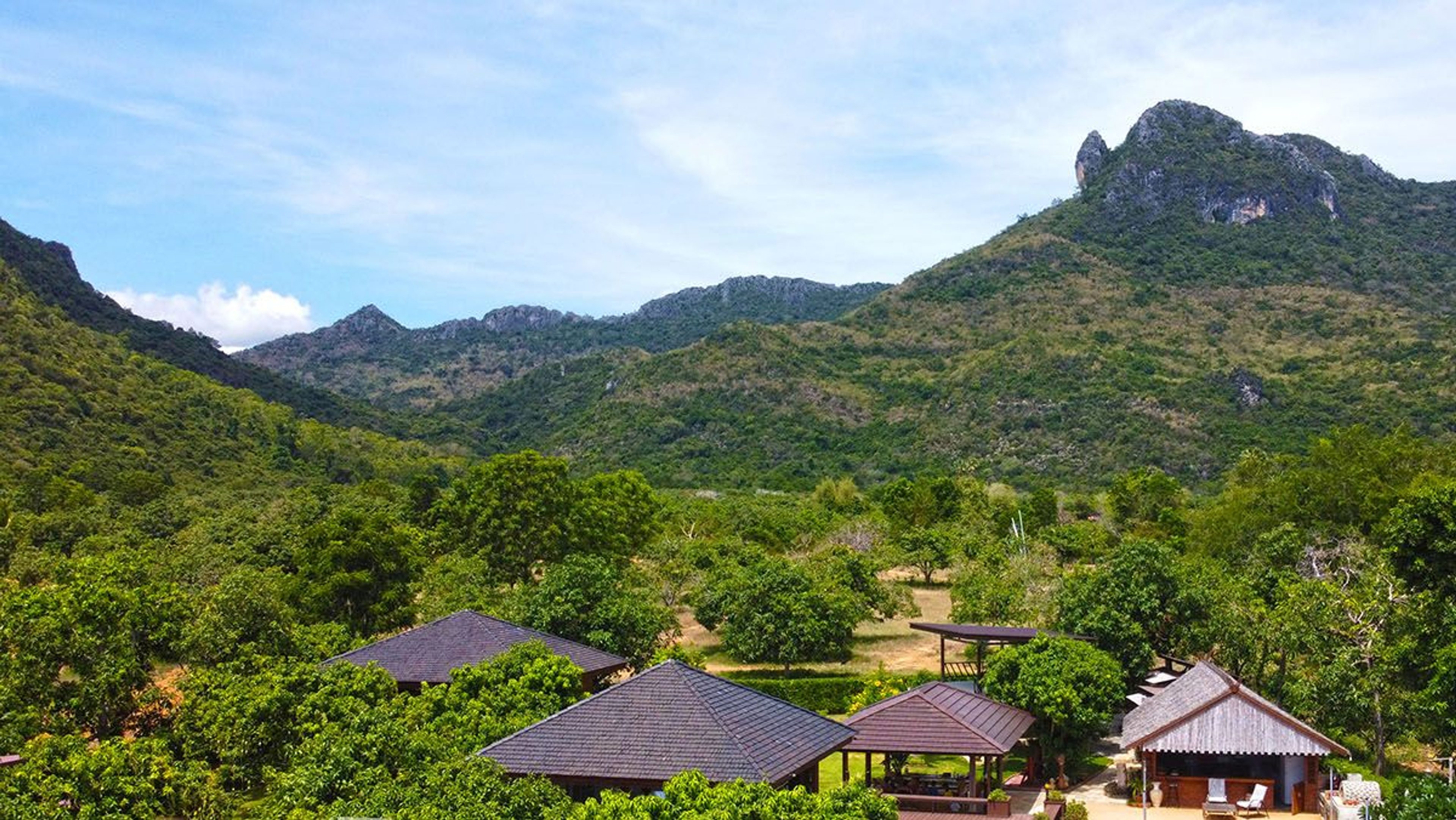 Mango Hills one of a kind resort property in stunning scenic location thumbnail 25