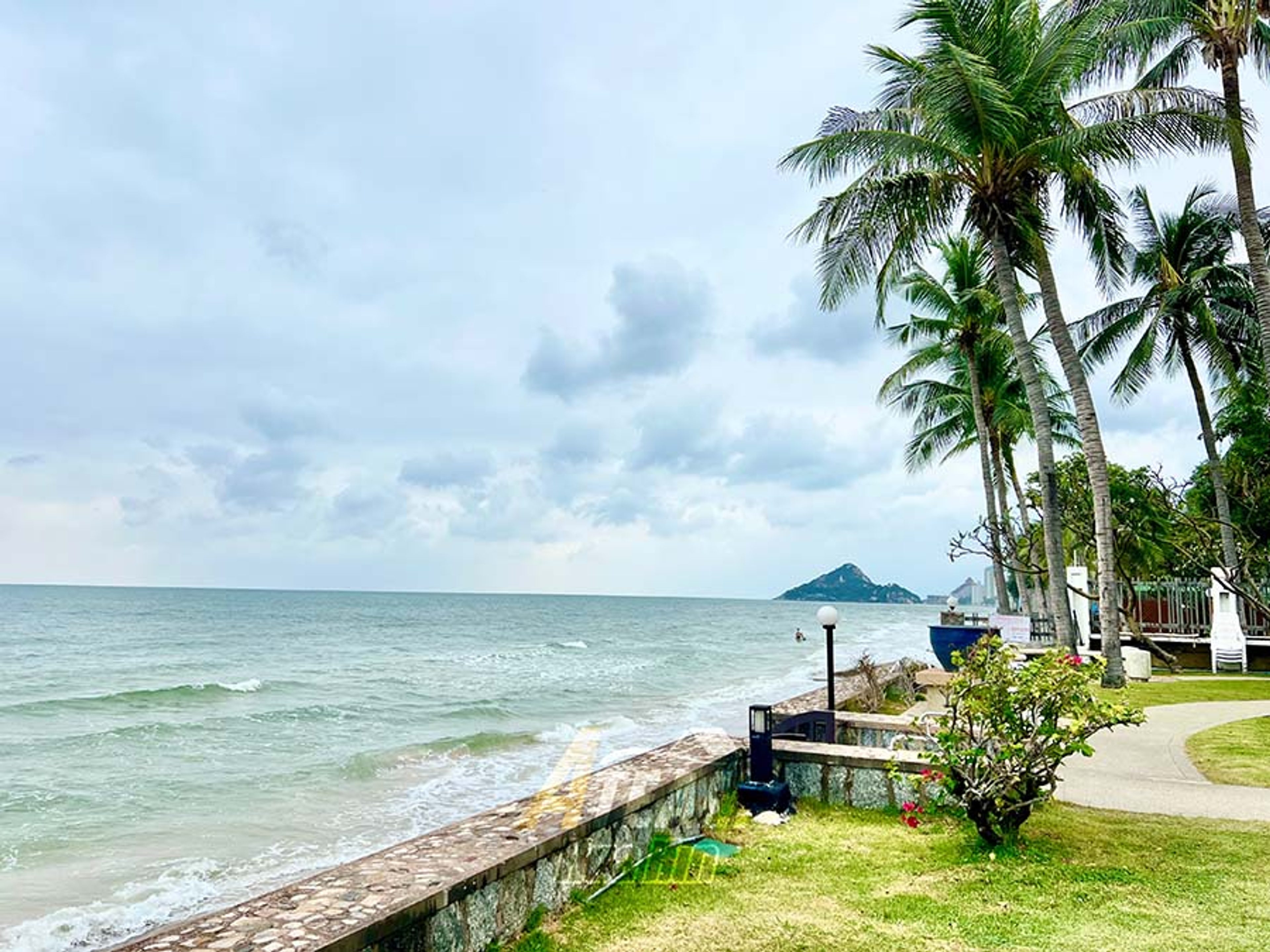 2 Bedroom Beachfront Condo for rent at Baan Chai Talay  thumbnail 10