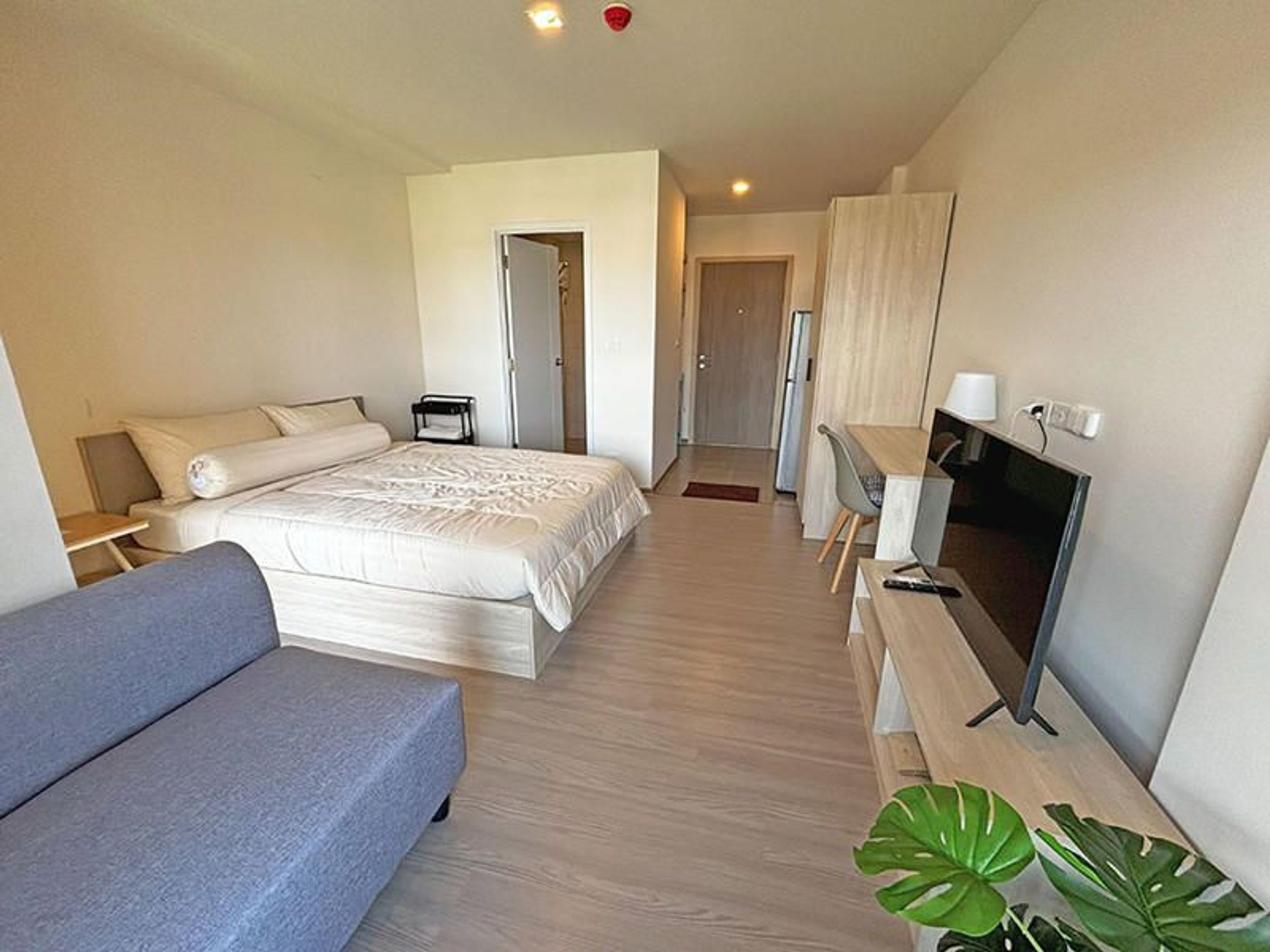 Apartment / Condo For Rent - - 1 Bedroom - 1 Bathroom - Price ฿11,000  thumbnail 17
