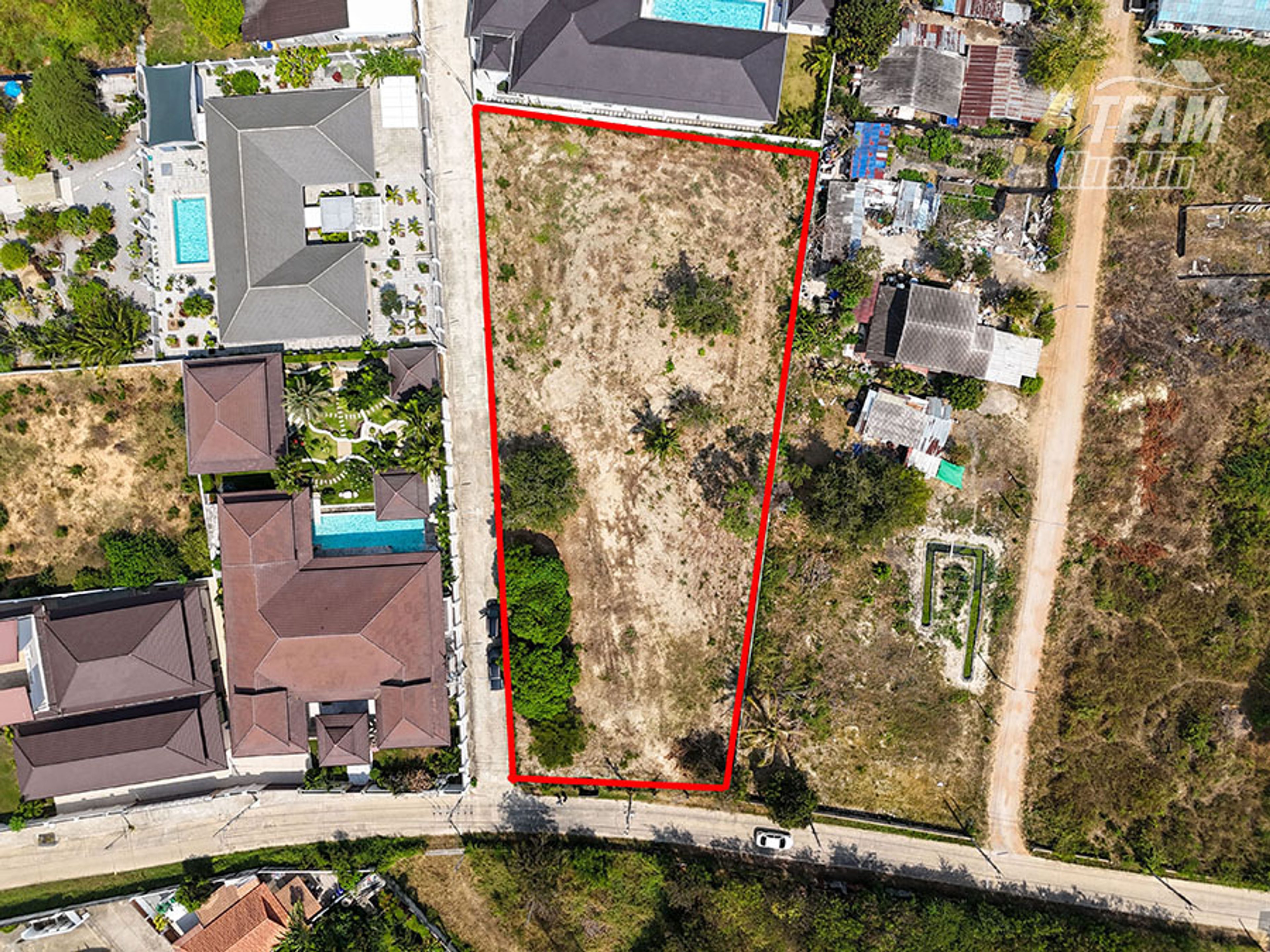 Prime 2,852 sqm Land Plot in Soi 102 thumbnail 2