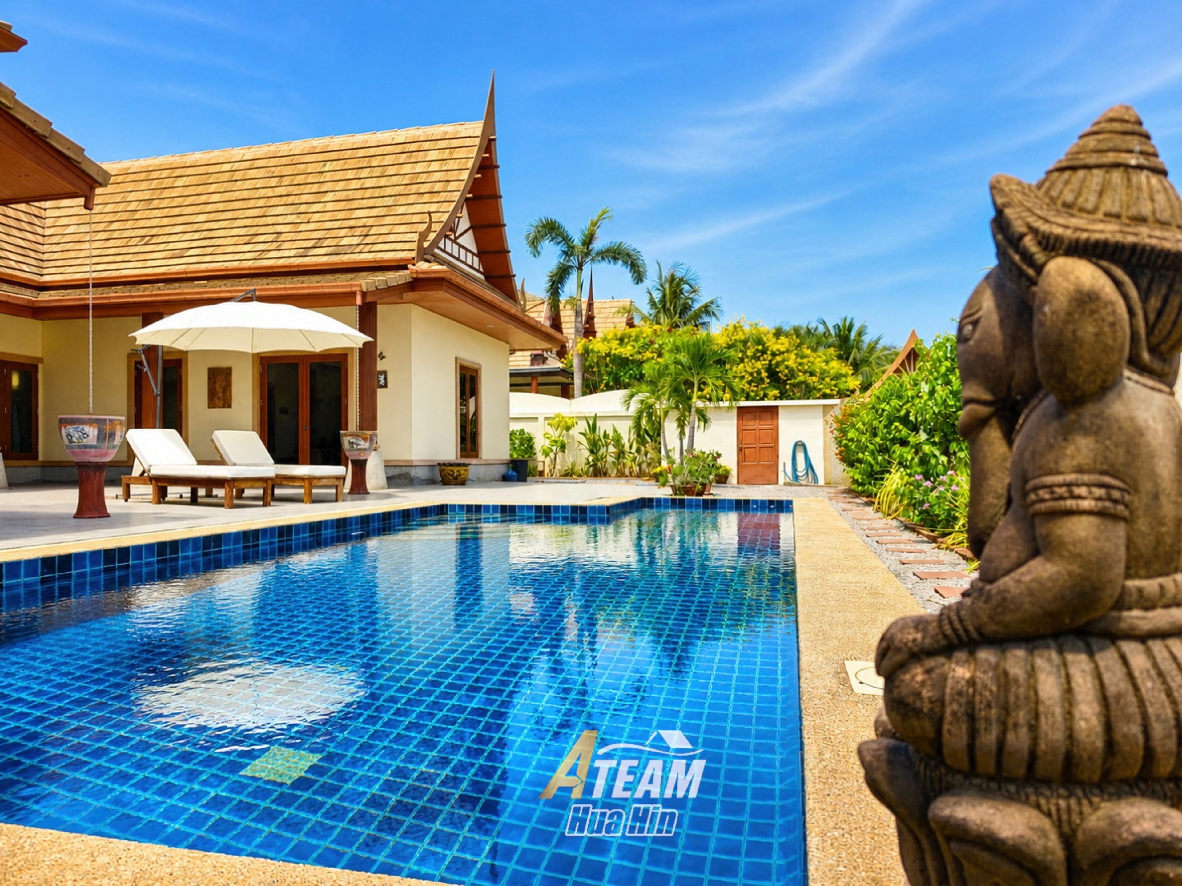 Tropical Pool Villa on a Large  Land Plot thumbnail 5