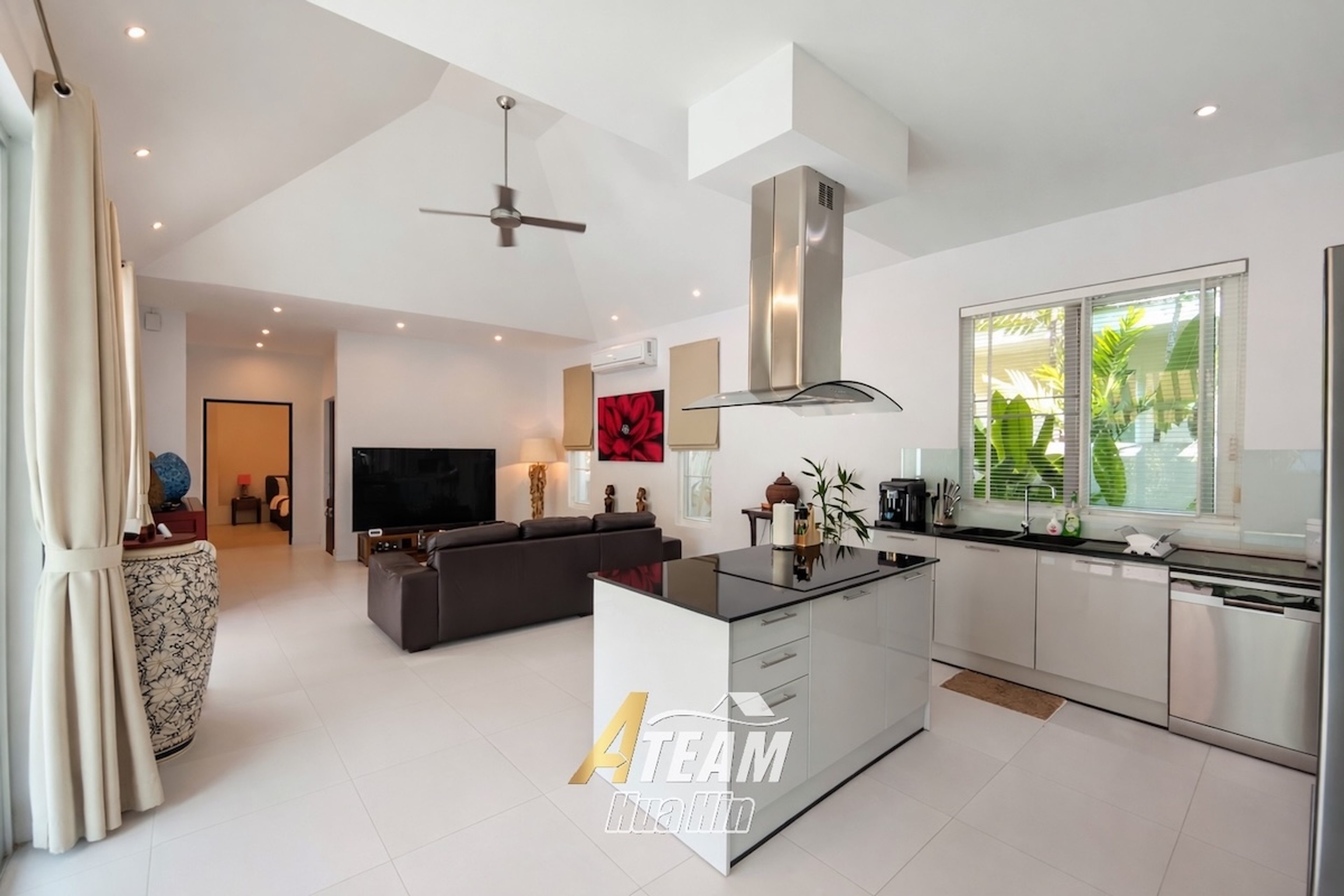 3 bedrooms pool villa in Woodland Freehold!! thumbnail 6