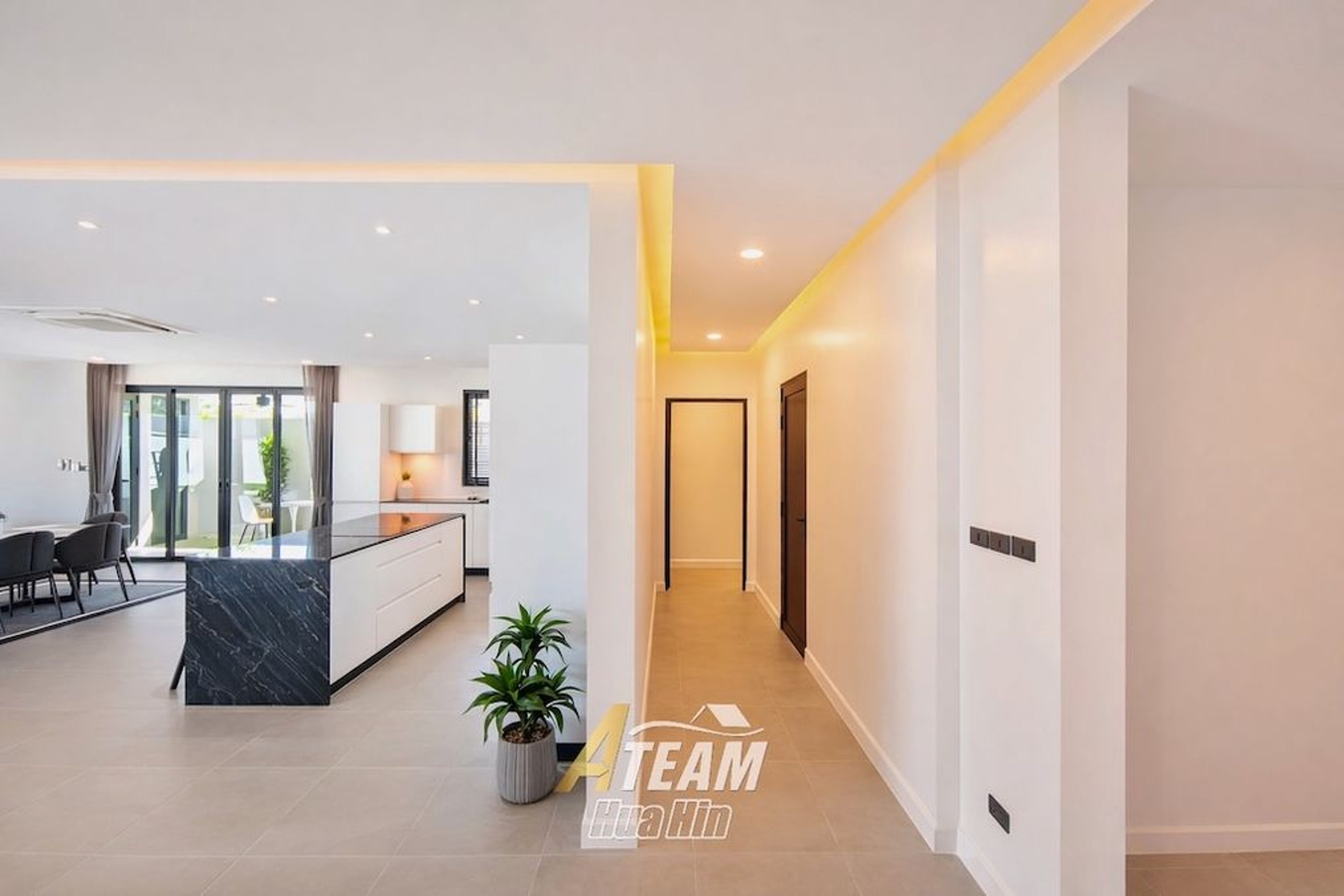 Modern Pool Villa with Large Interior Space in Soi 114 thumbnail 8