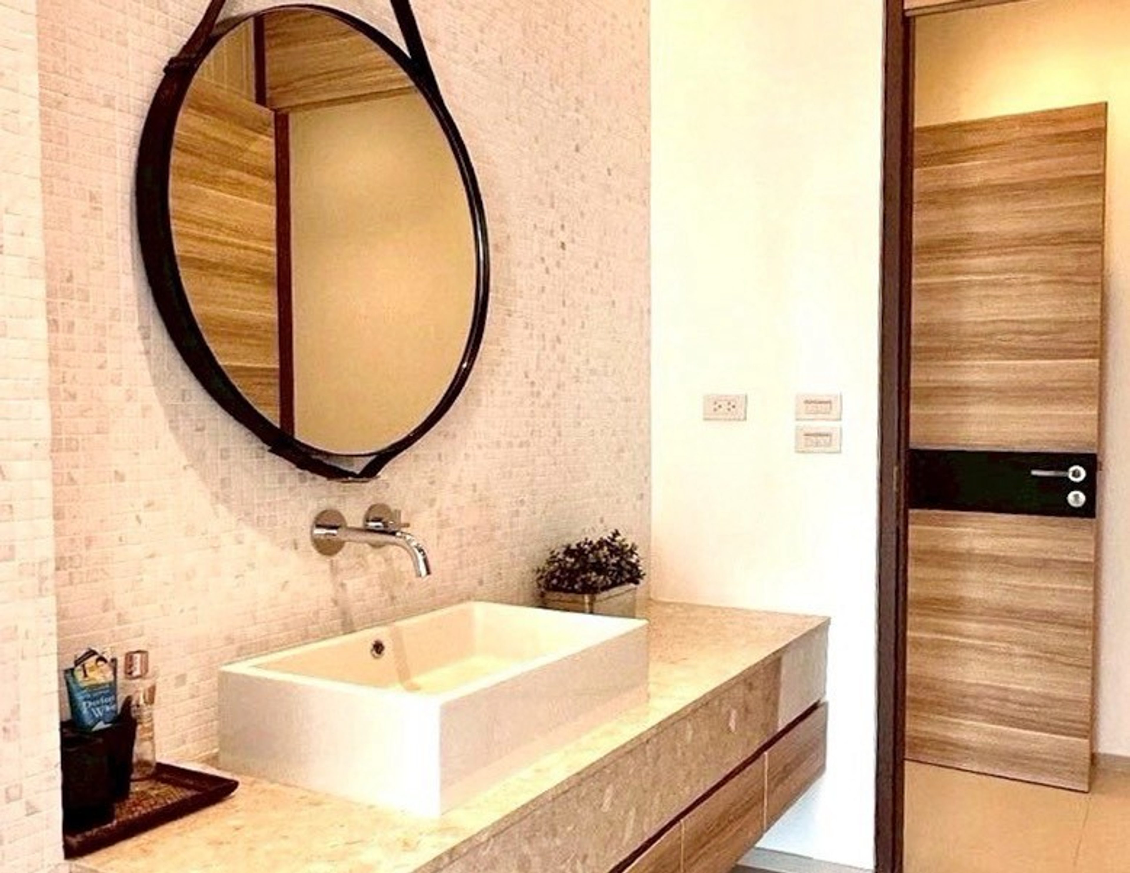 Luxury Beachfront 3-Bedroom Condo for Sale at Wan Vayla Hua Hin, Khao Tao thumbnail 21