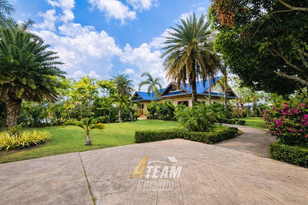 House / Villa For Sale - 0 - 4 Bedrooms - 3 Bathrooms - Price ฿15,000,