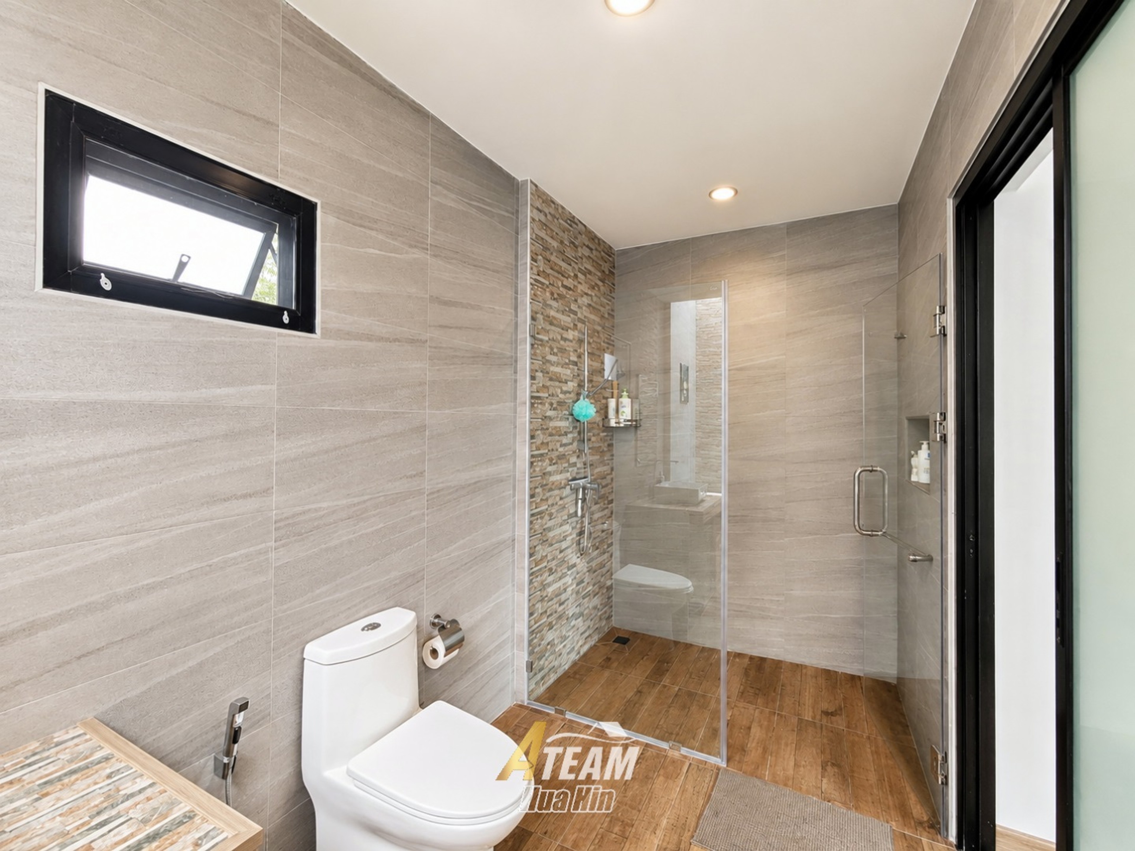 Charmante villa avec piscine de 2 chambres à vendre à Thap Tai