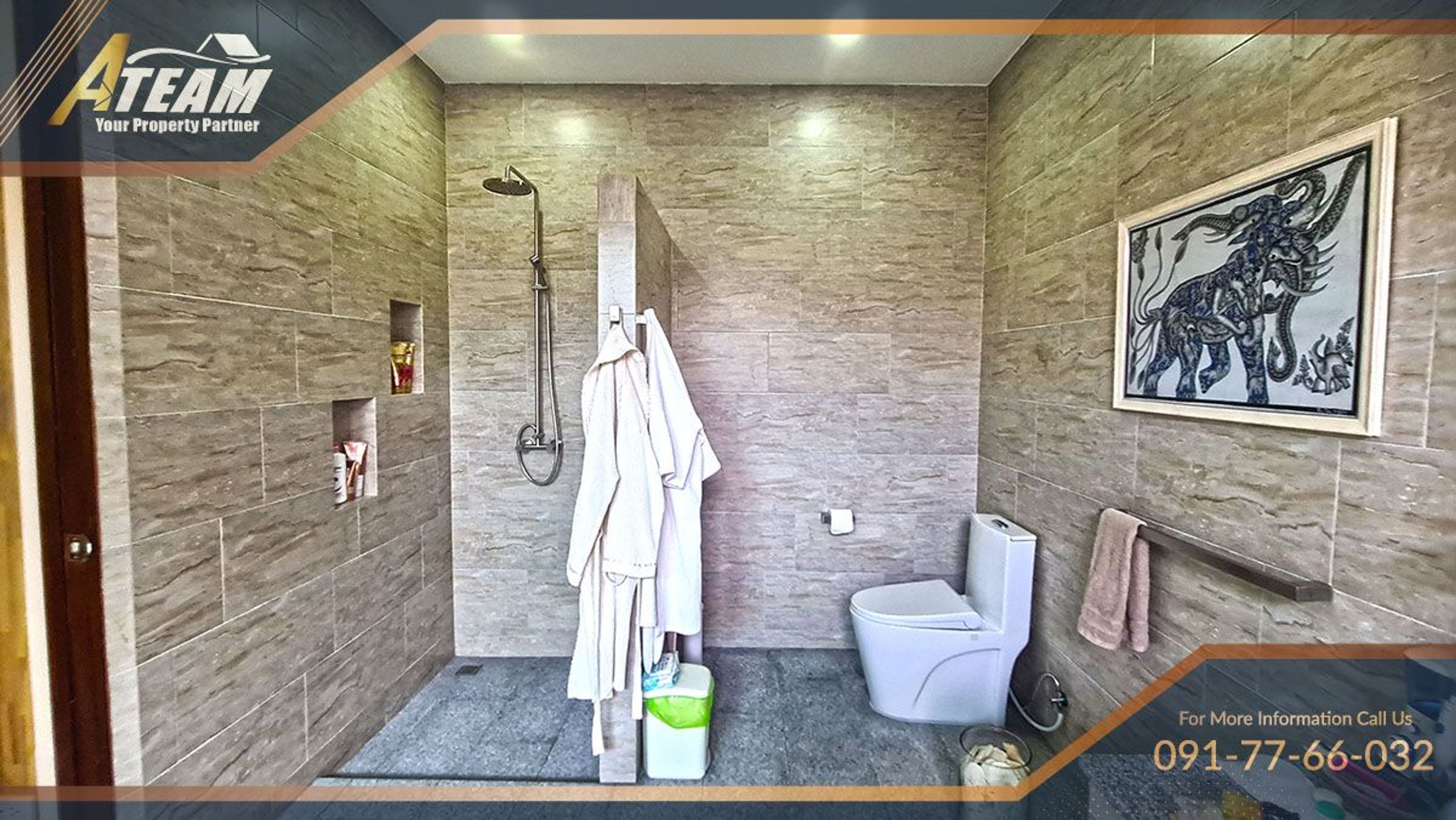 Luxury massive property only 1 km from the beach thumbnail 4