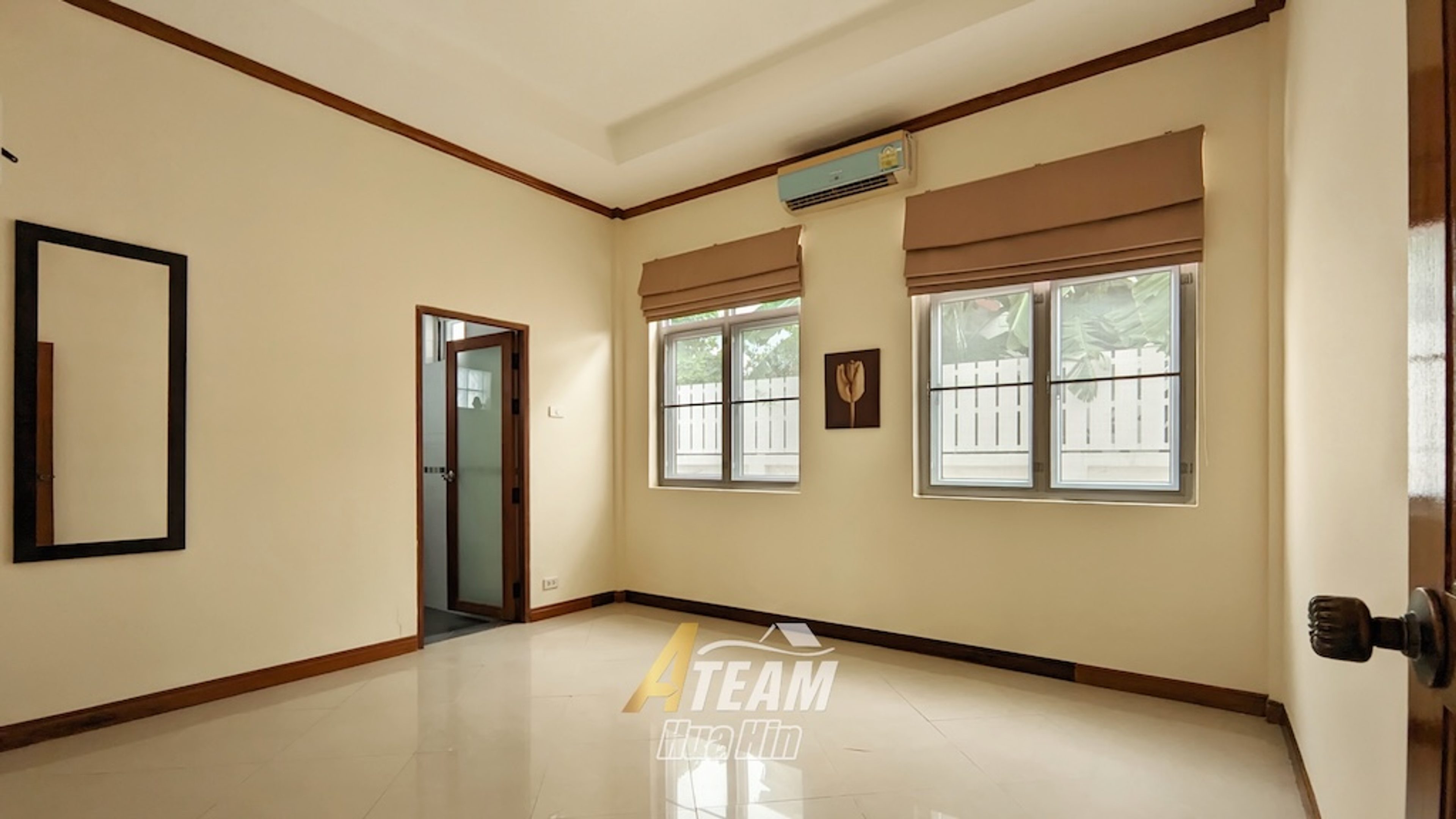 Beautiful  3-Bedroom Pool Villa in Soi 102, Hua Hin thumbnail 8