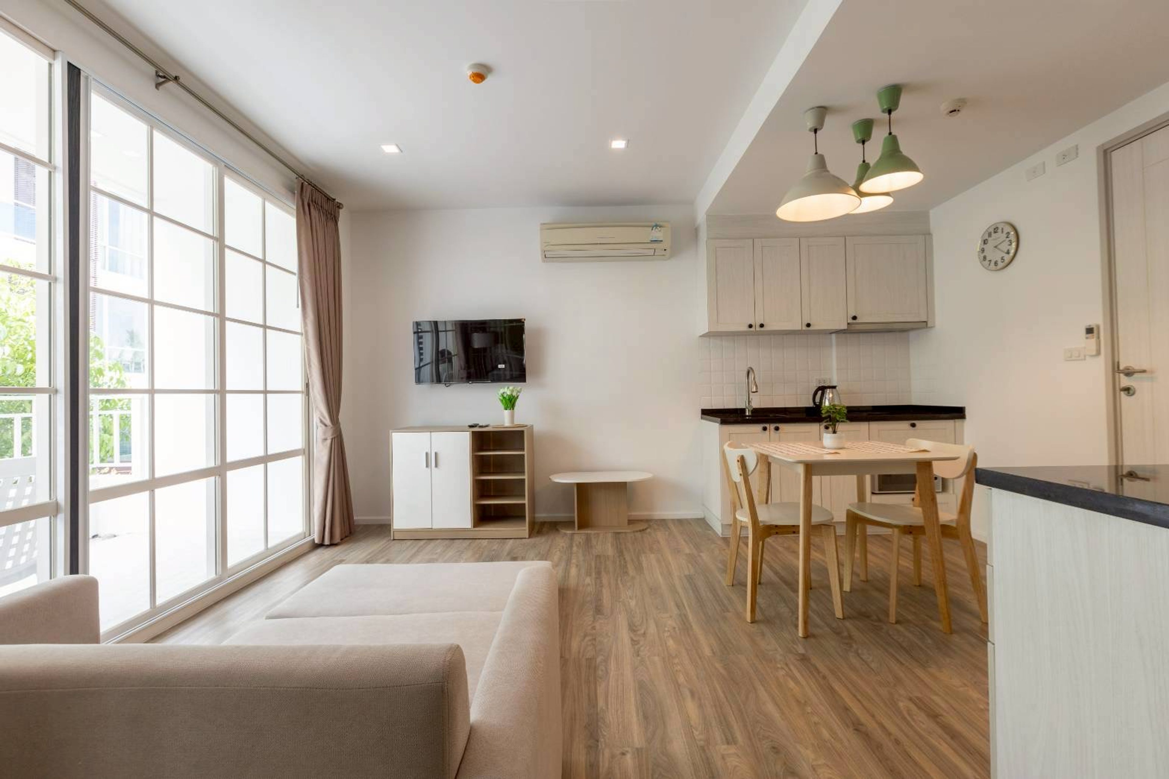 New Renovated 1 Bedroom Condo at Summer Hua Hin  thumbnail 13