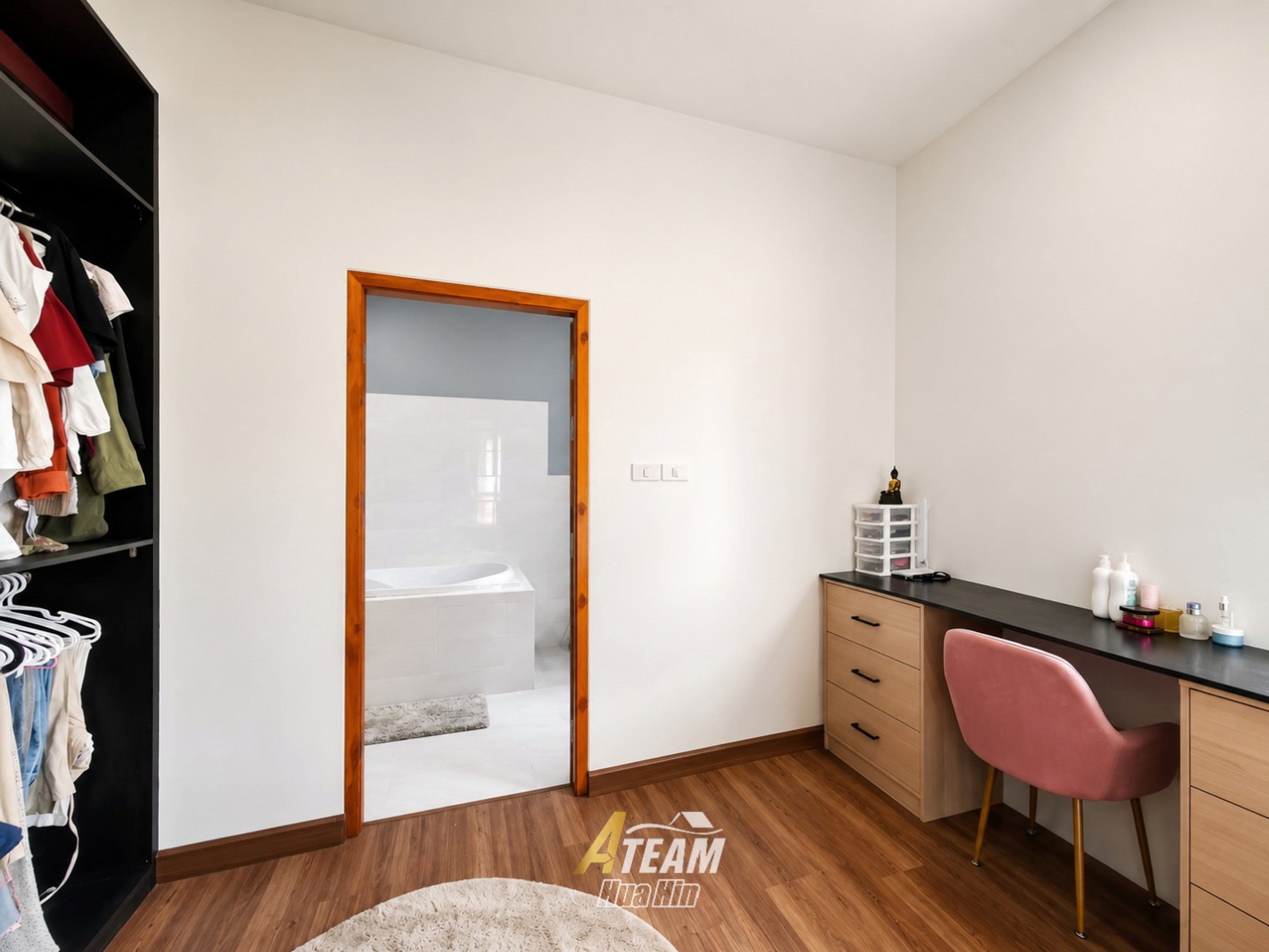 3-Bedroom House for Sale on the Hill in Khao Tao with Stunning Mountain Views thumbnail 20