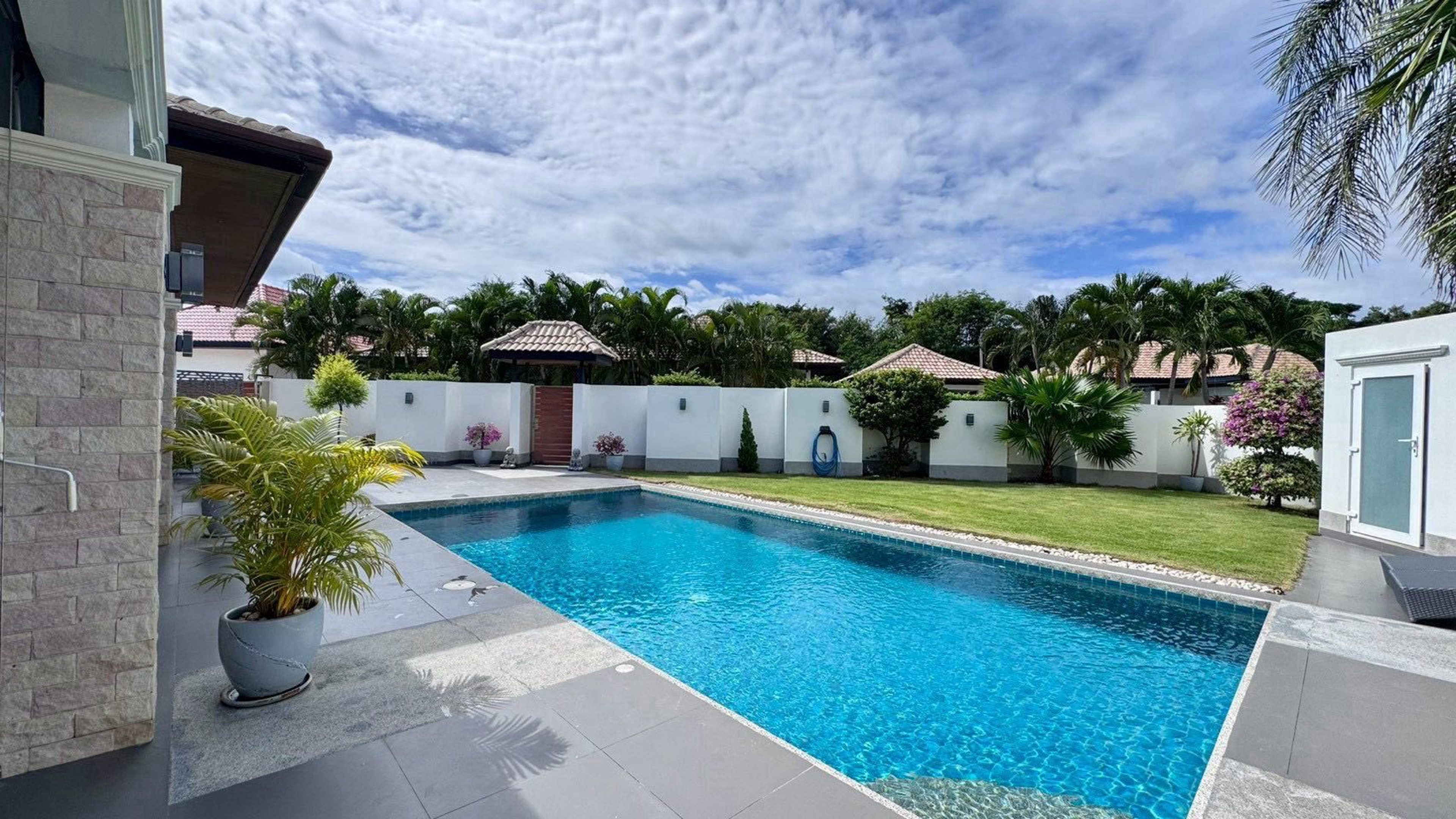 PREMIUM PRIVATE POOL VILLA FOR RENT | NEAR BLACK MOUNTAIN, HUA HIN thumbnail 2