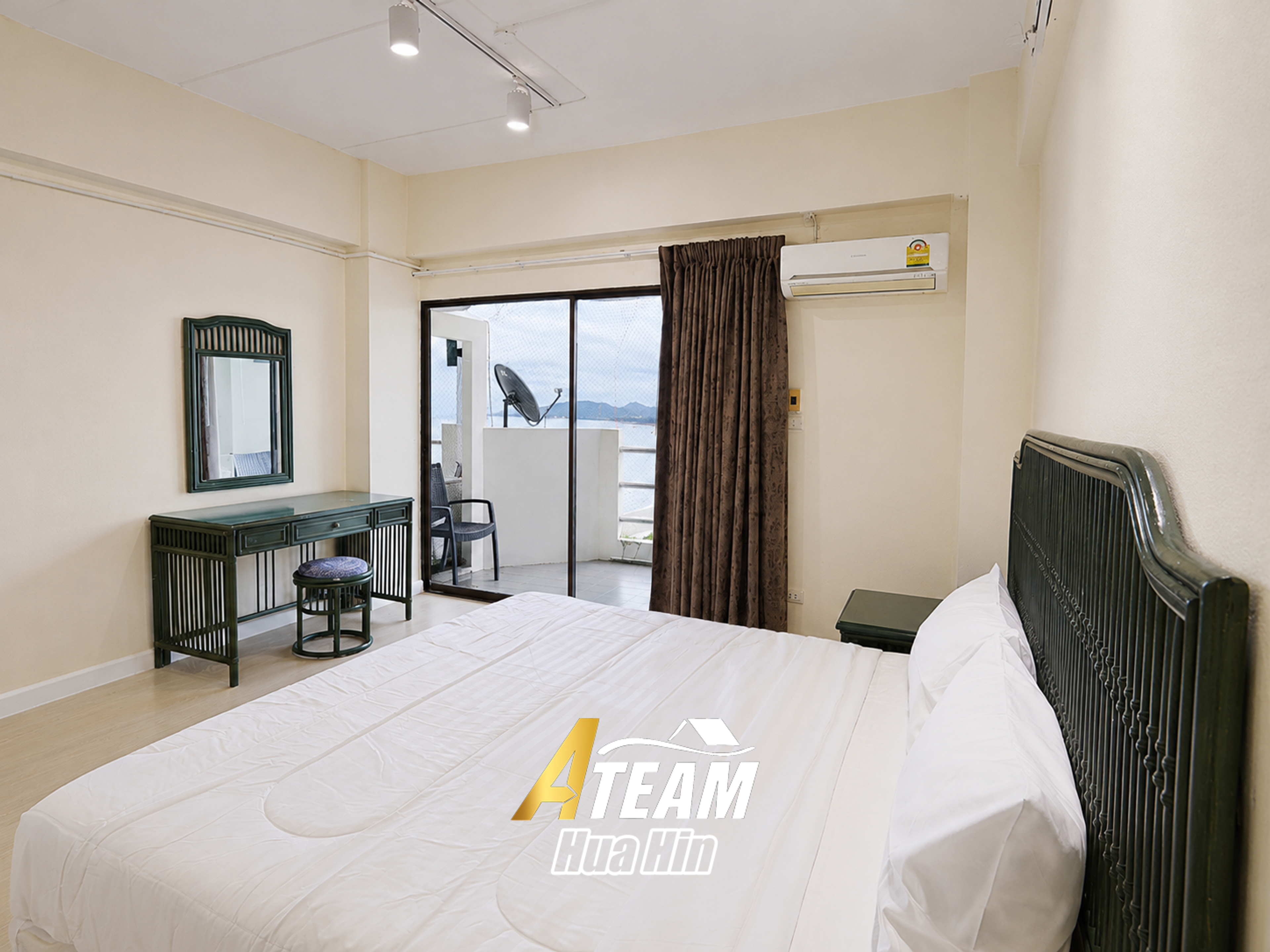 2-Bedroom Beachfront Condo at Blue Wave, Hua Hin thumbnail 12