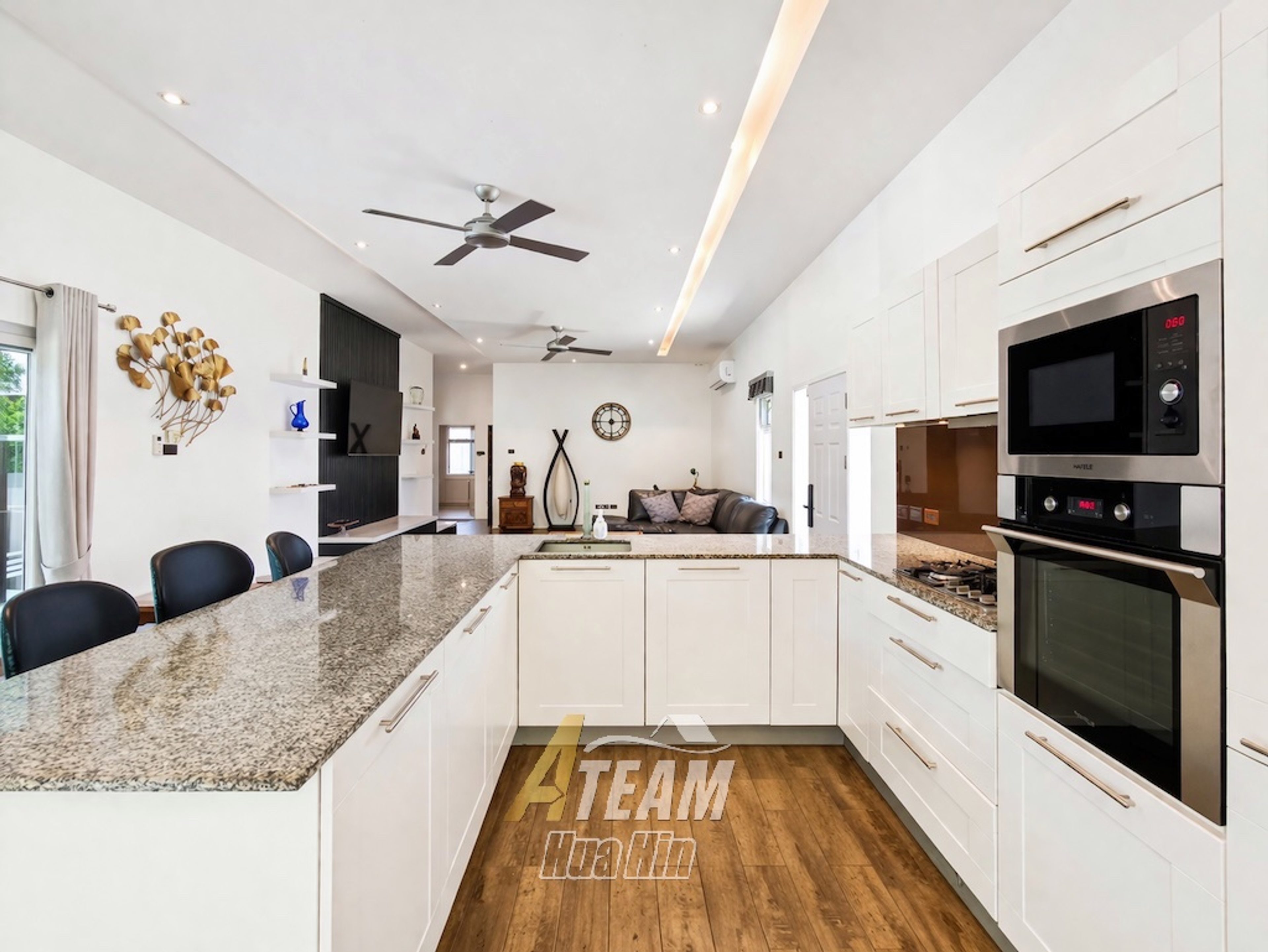 Luxurious 3 Bedroom Home in Mali Residences Hua Hin thumbnail 9