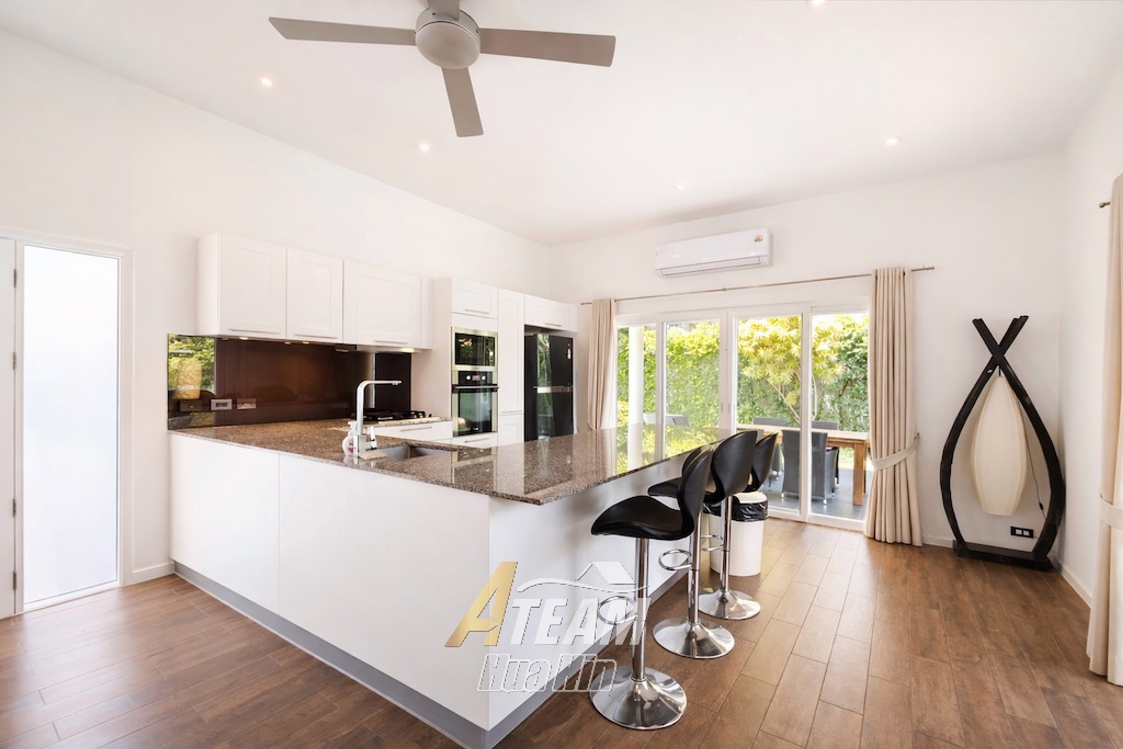 Luxurious 3 Bedroom Home in Mali Residences Hua Hin thumbnail 6
