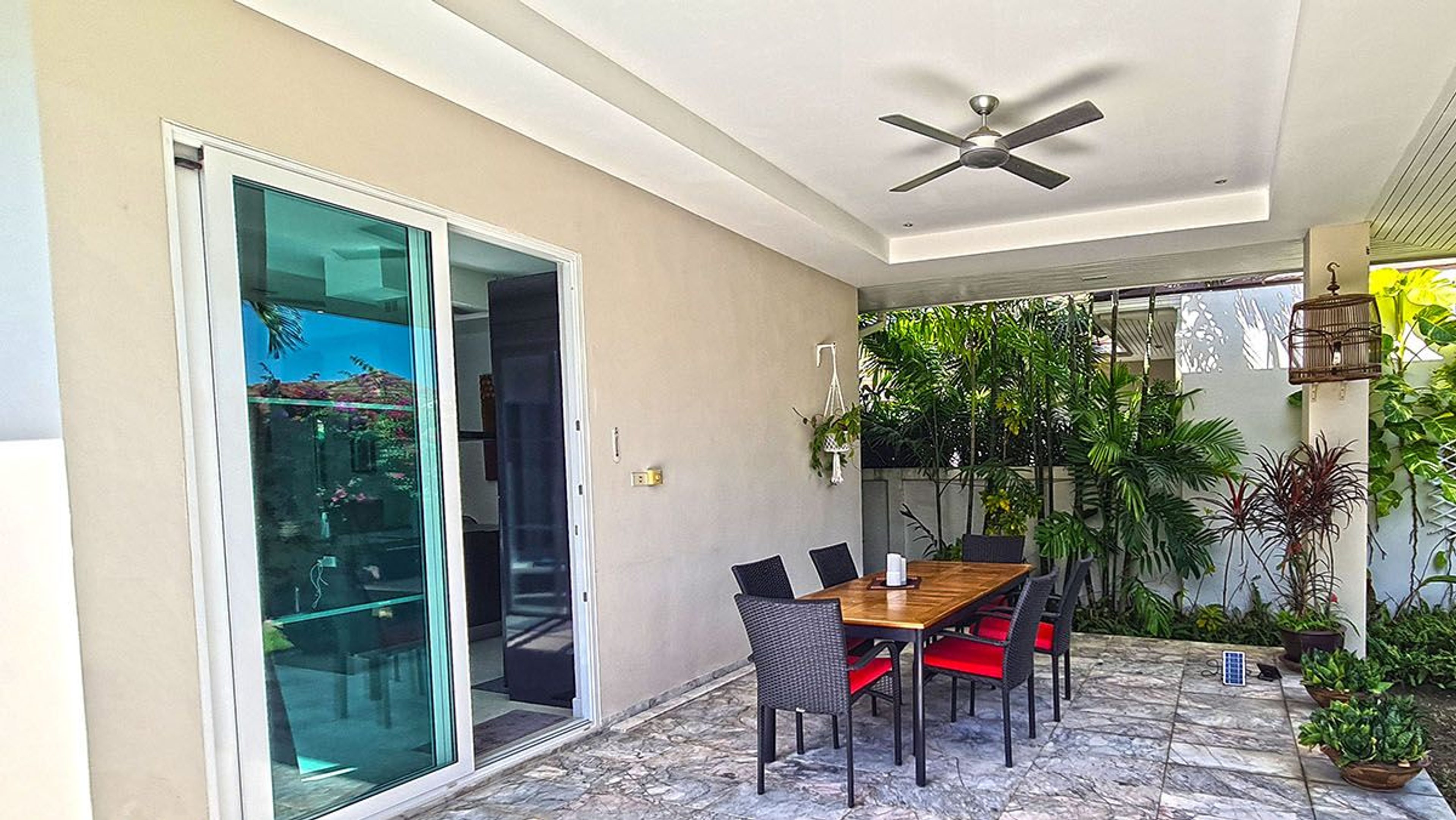 175 sqm Pool Villa in Red Mountain Waterside thumbnail 21