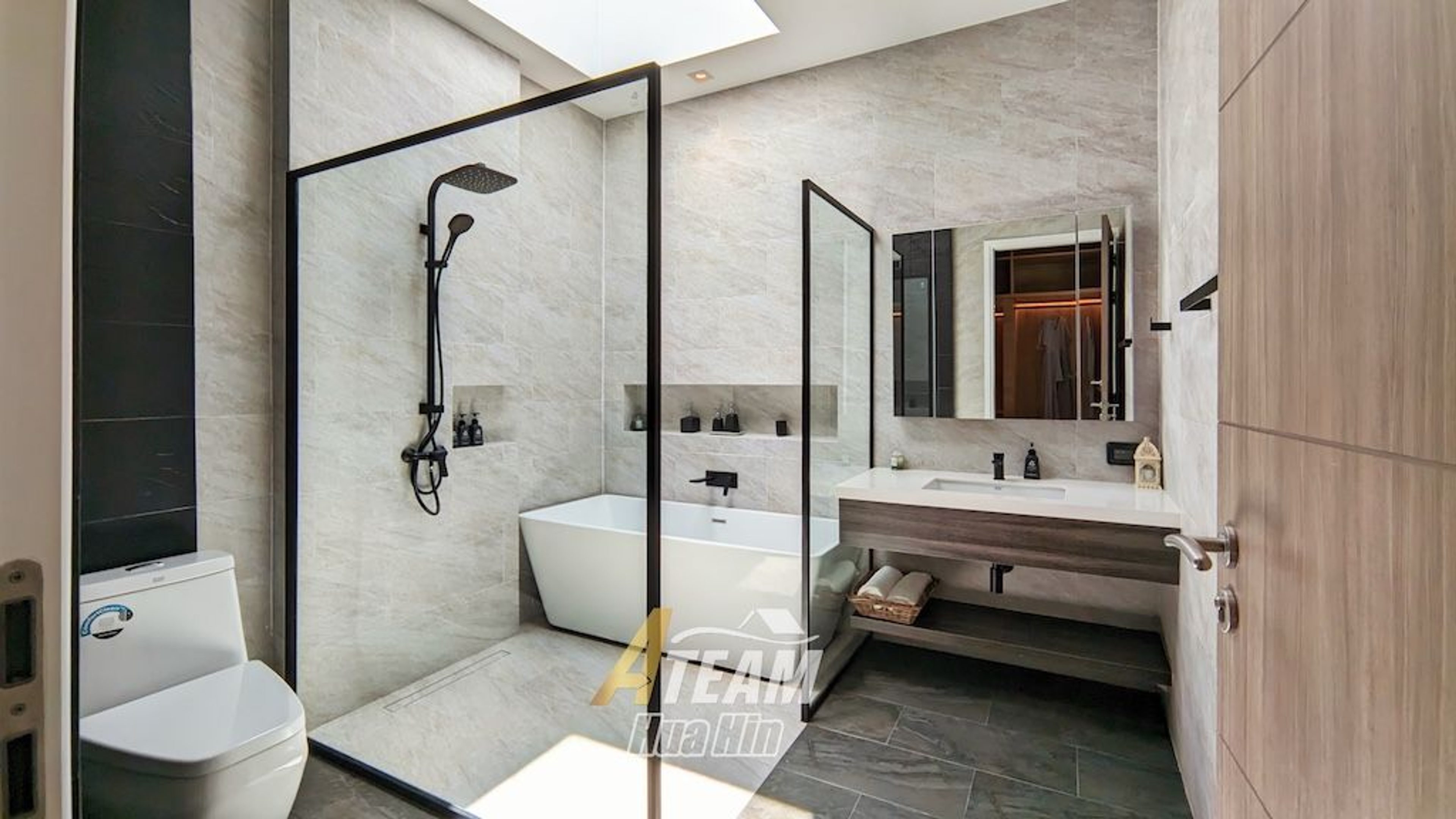 Modern Luxury Villas in Khao Tao thumbnail 17