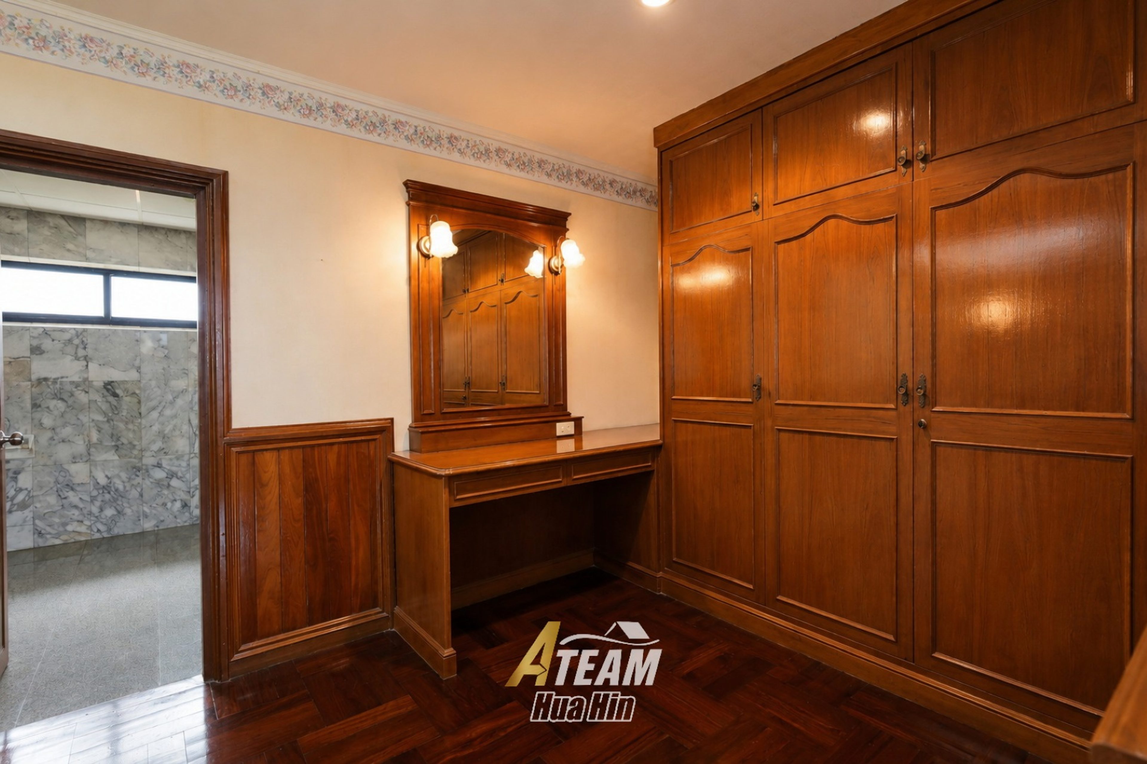 Penthouse 4-Bedroom for Sale at Cha-Am Grand Condotel thumbnail 10