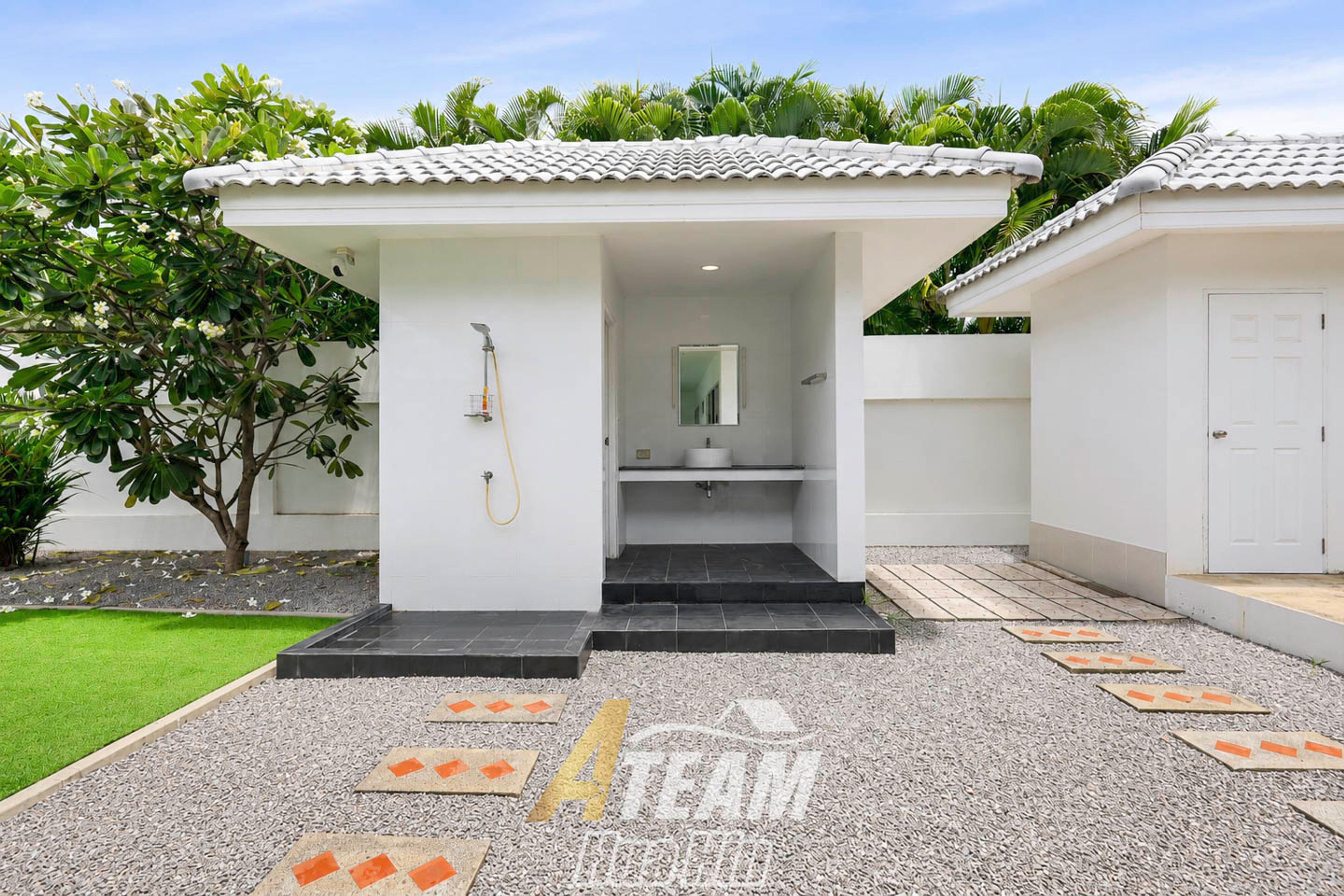 Private 3-Bedroom Pool Villa on a Large 800 Sq.m. Plot | Pak Nam Pran, Pranburi thumbnail 18