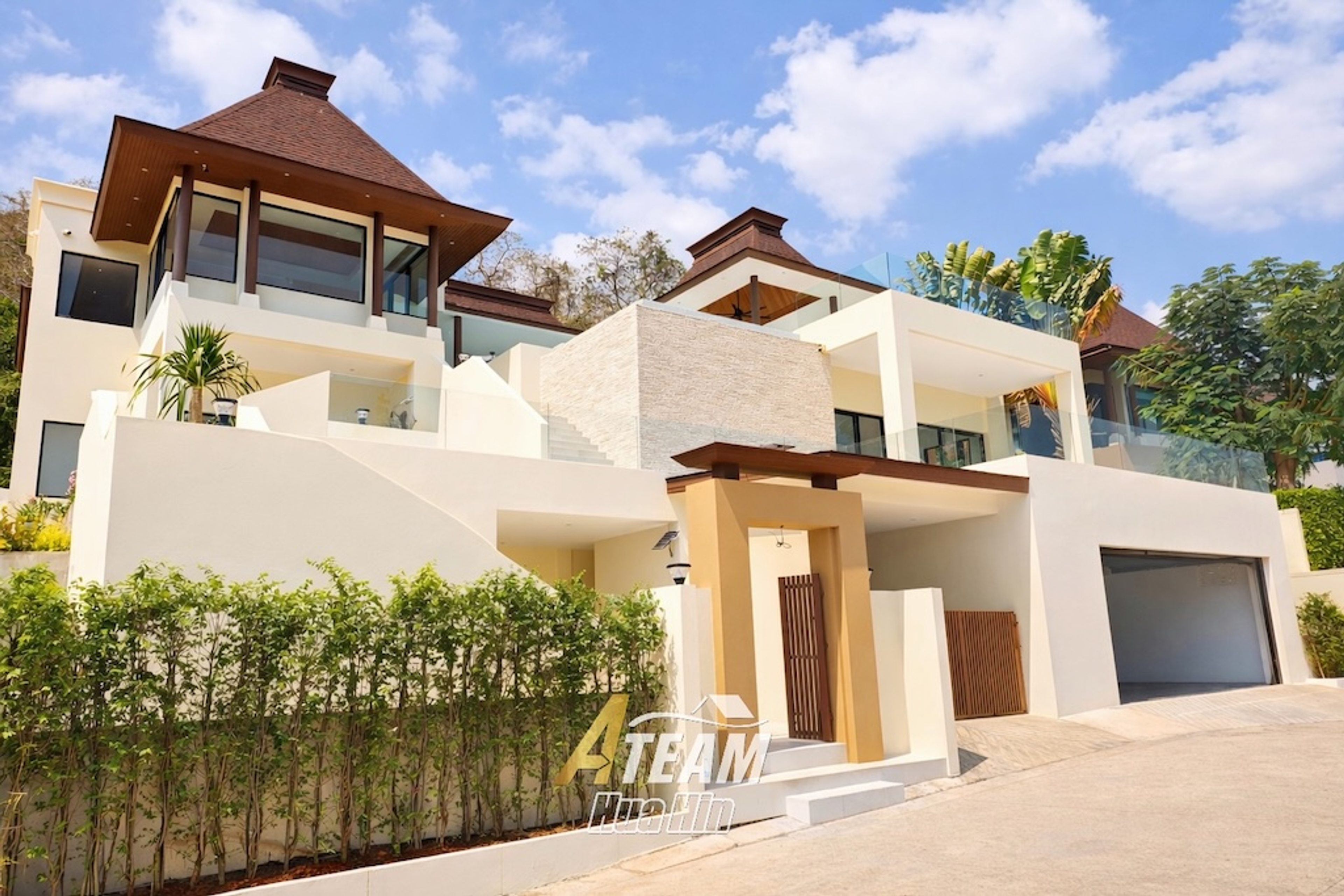 Brand-New Luxury Villa with  Panoramic Sea Views in Panorama Khao Tao thumbnail 2
