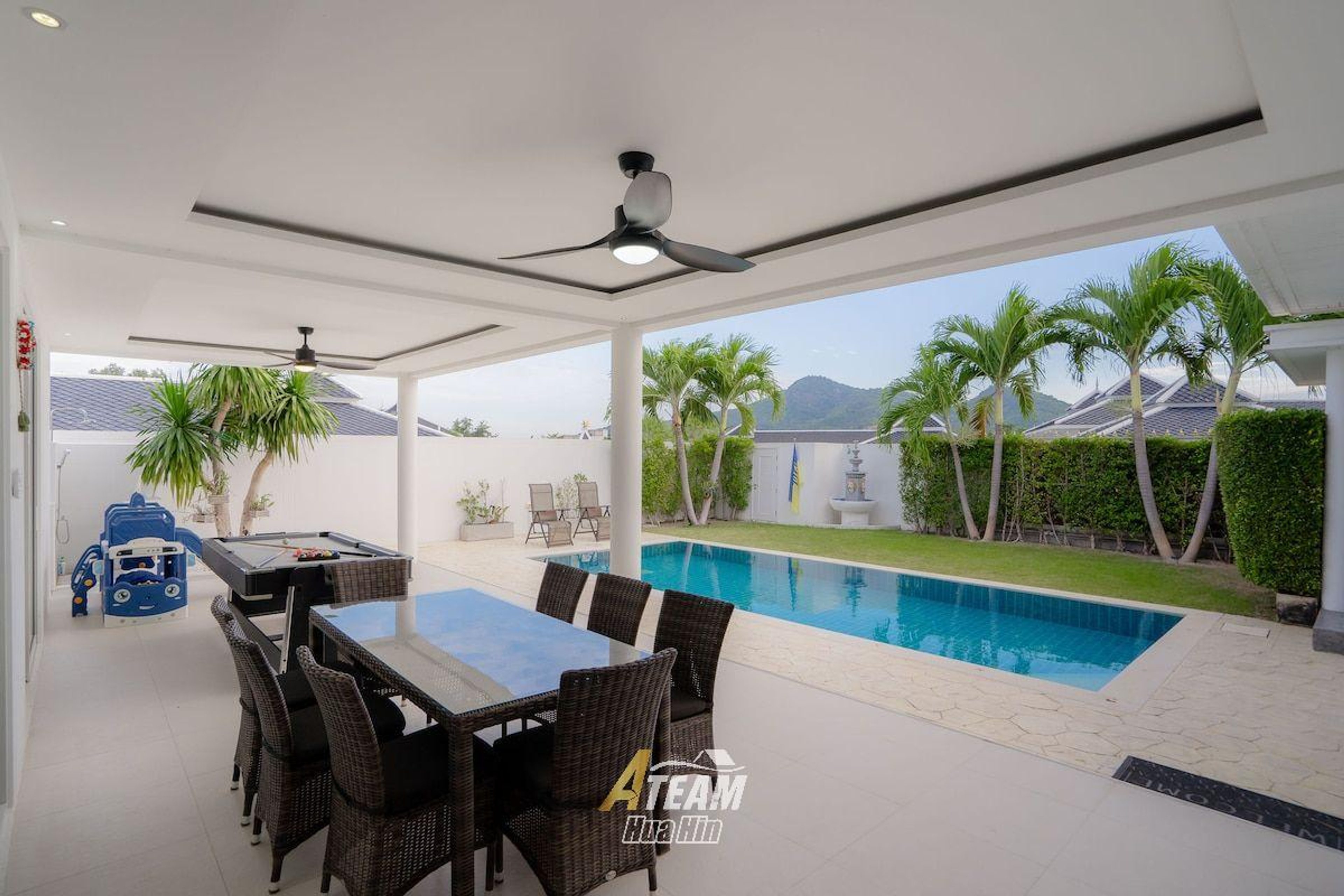 Luxury 3-Bedroom Pool Villa for Sale at Falcon Hill, Soi 102 thumbnail 8