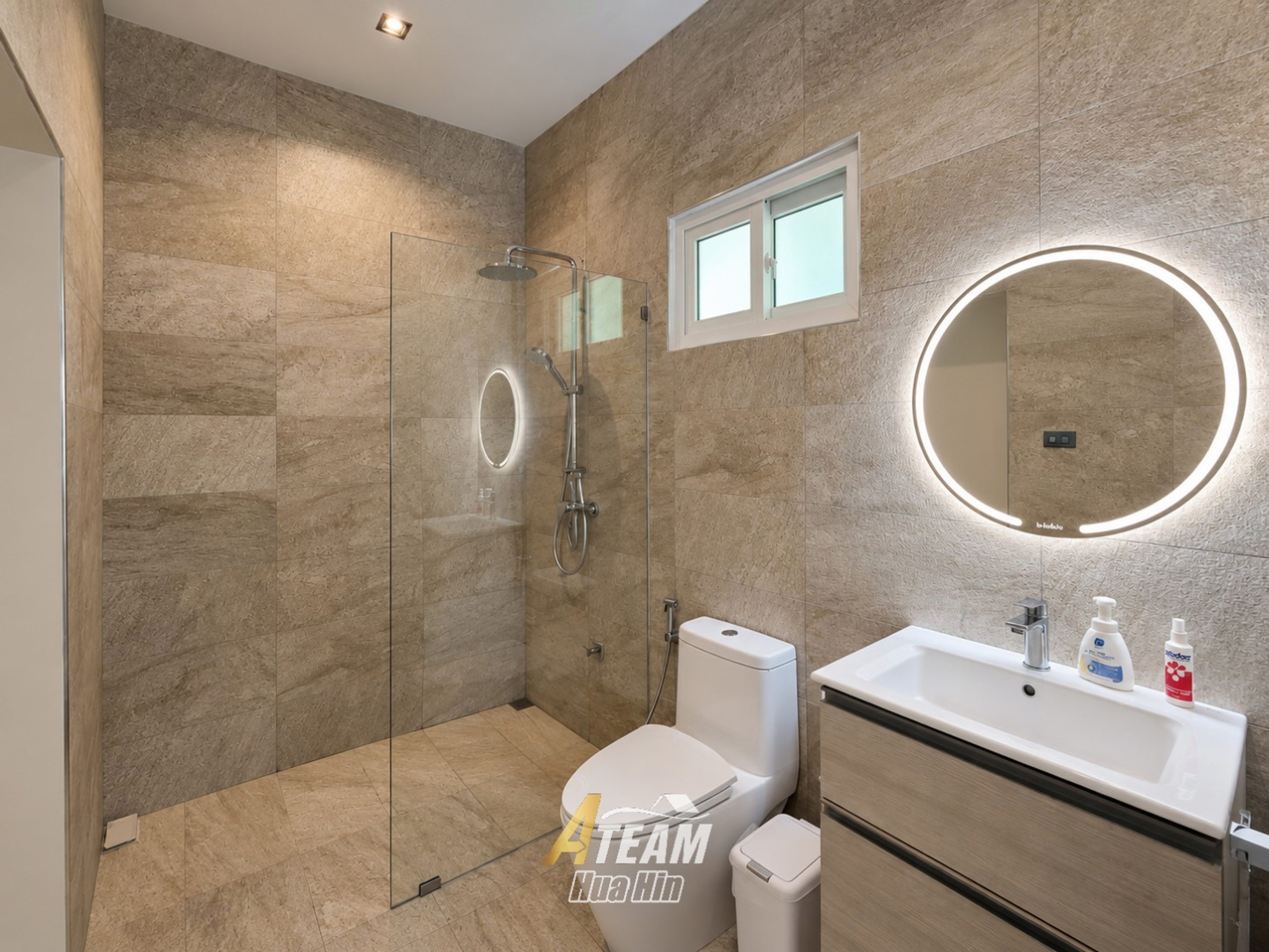 Spacious 4-Bedroom Pool Villa in Black Mountain Area thumbnail 21