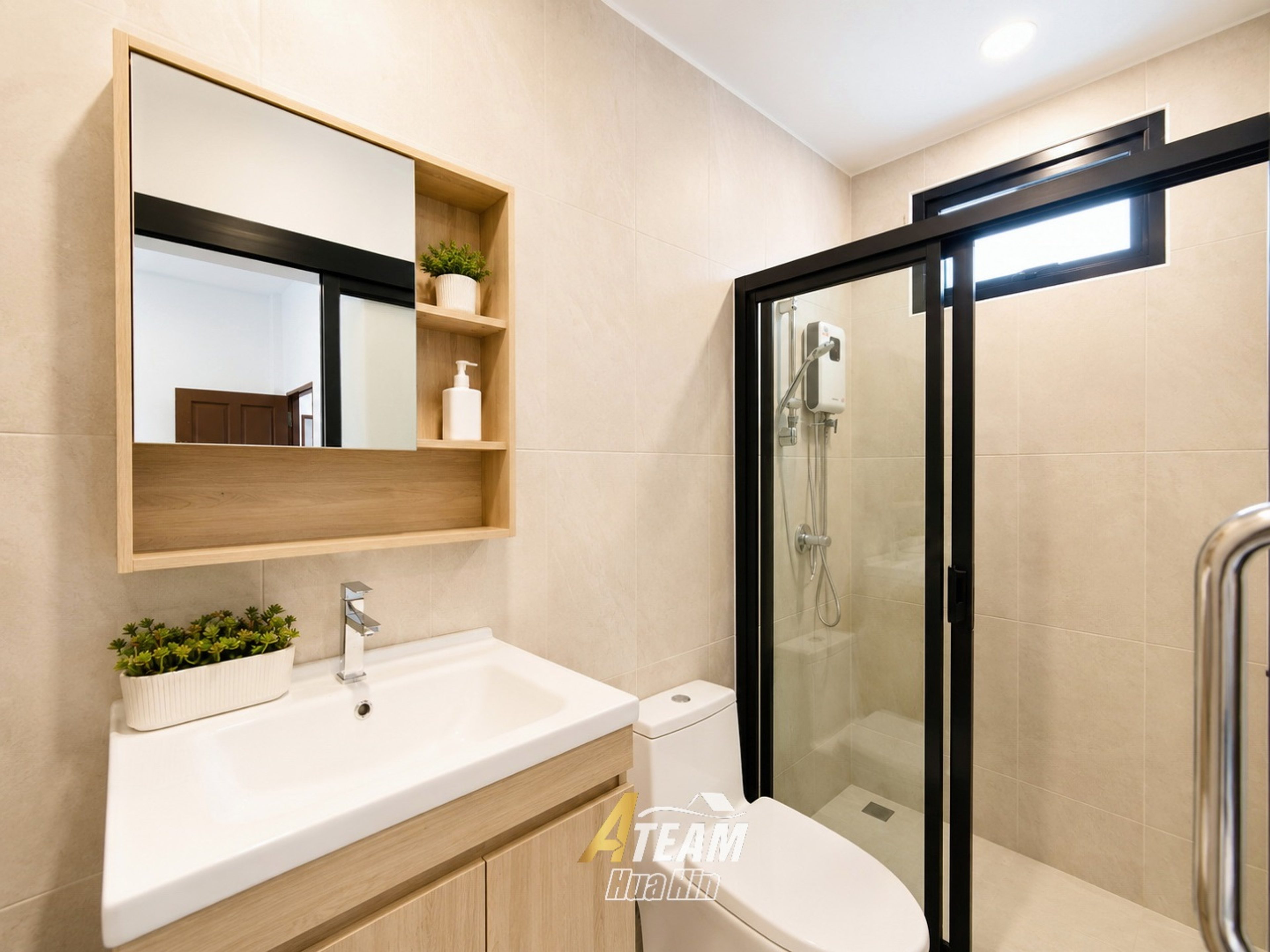 Beautifully Renovated 3-Bedroom Home with Private Plunge Pool thumbnail 19