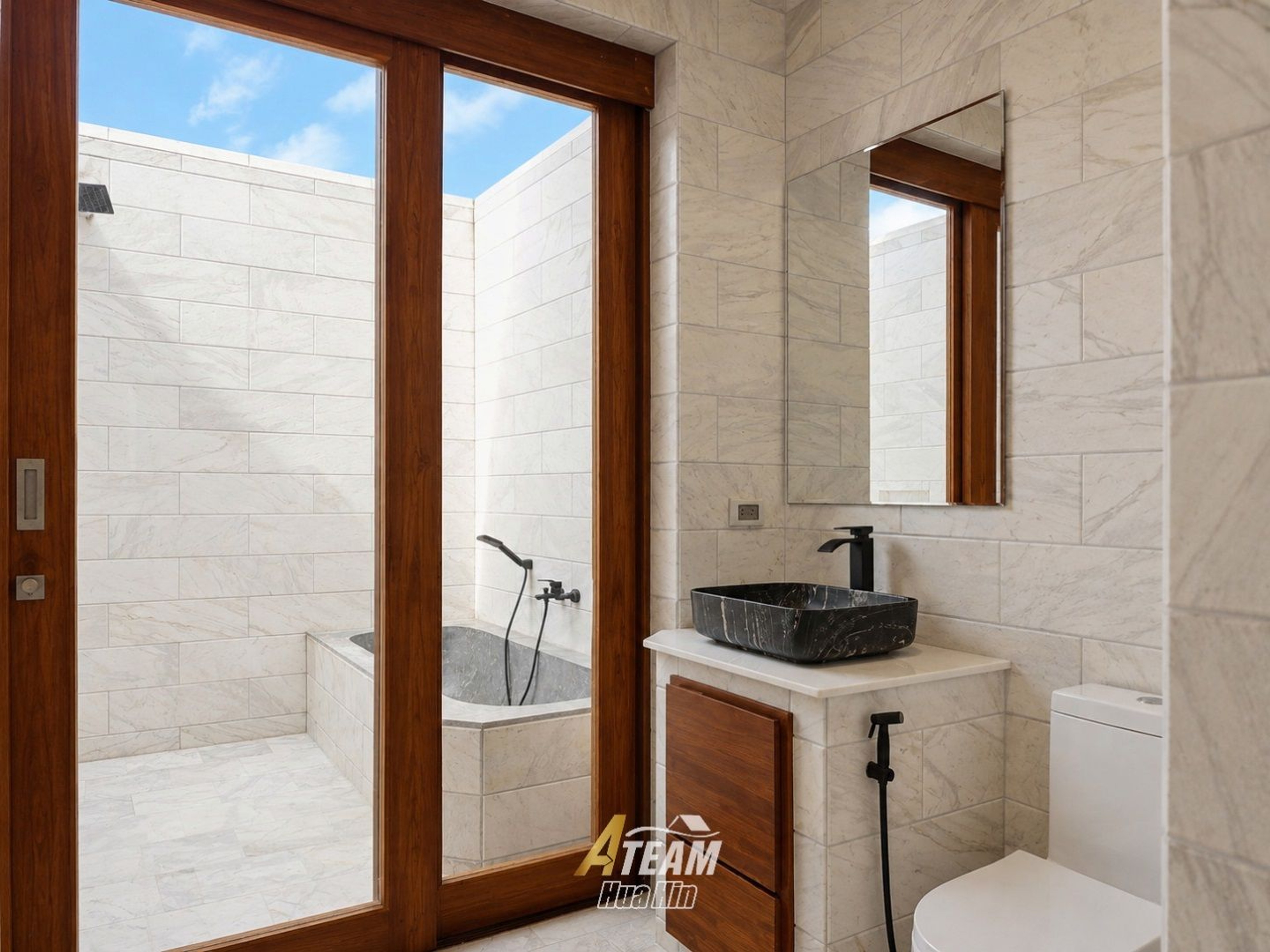 Villa exceptionnelle de 7 chambres avec piscine