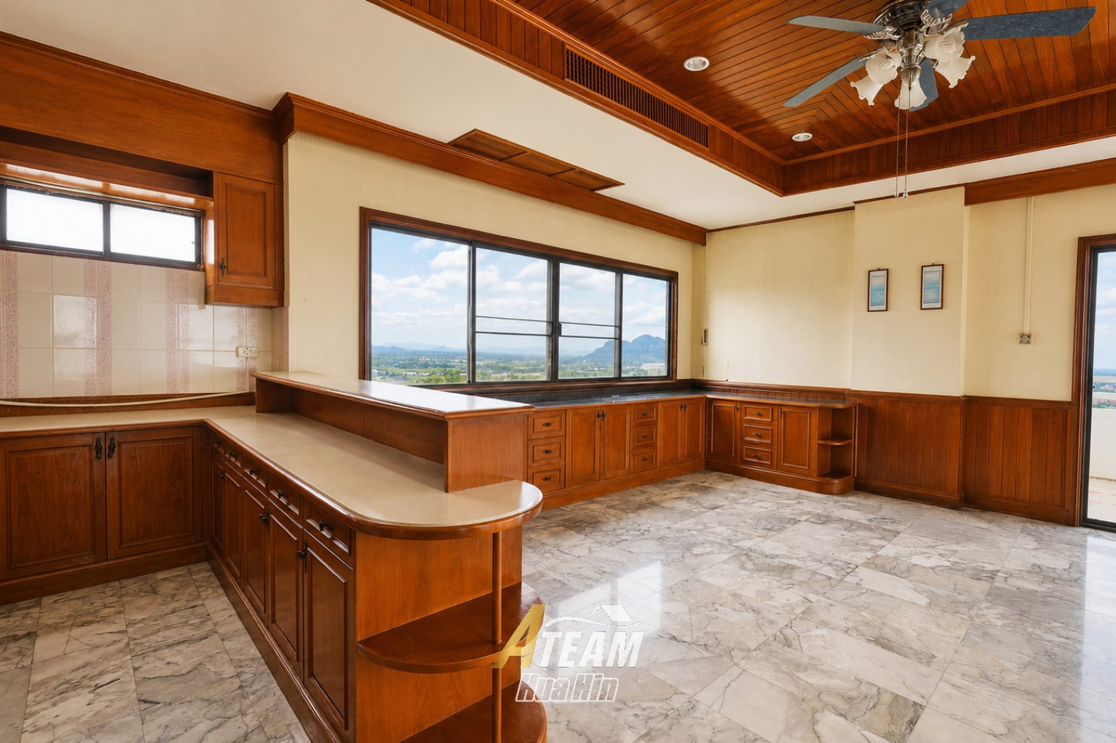 Penthouse 4-Bedroom for Sale at Cha-Am Grand Condotel thumbnail 28