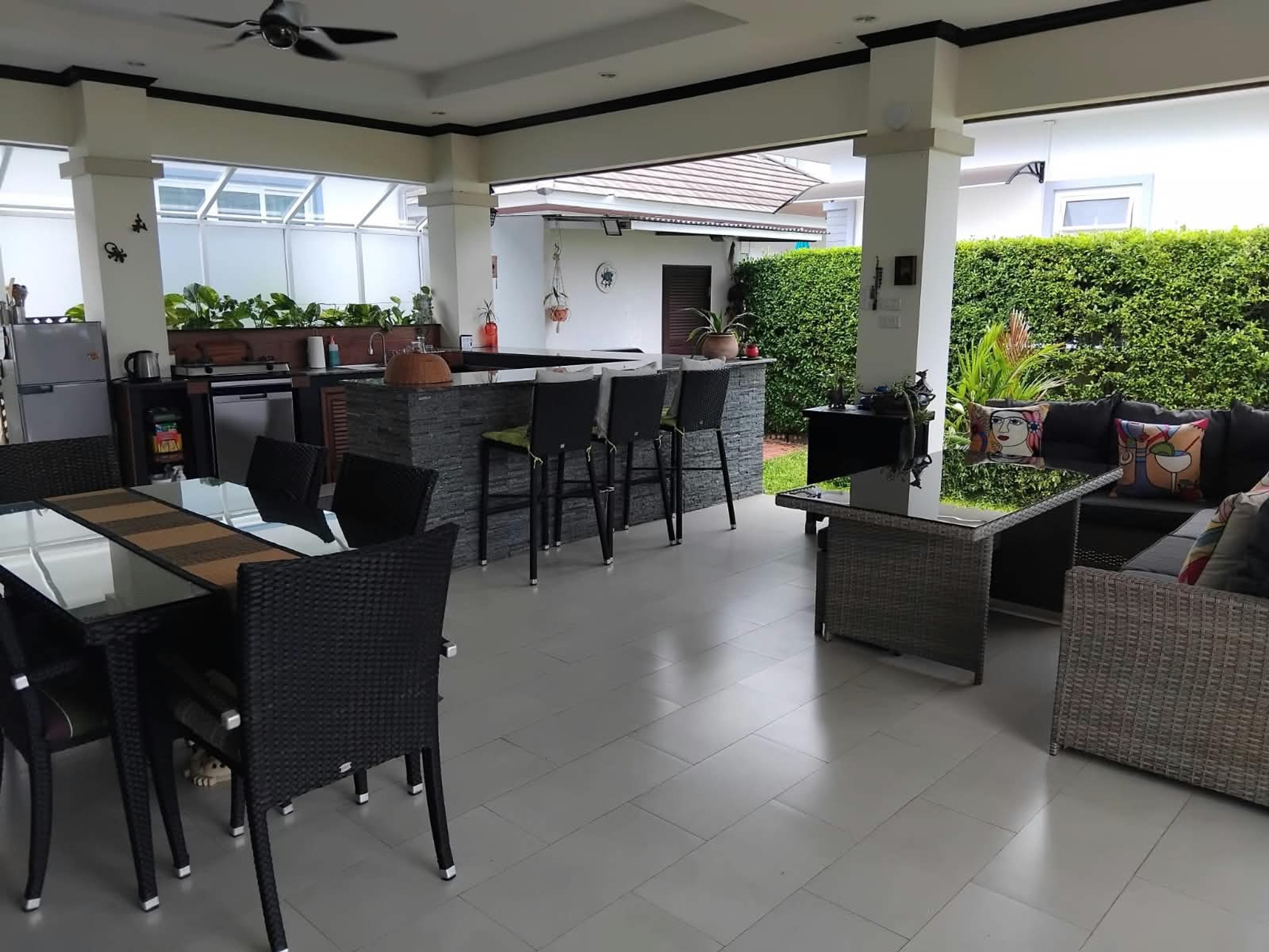 Villa de 3 chambres avec piscine à vendre à Khao Tao