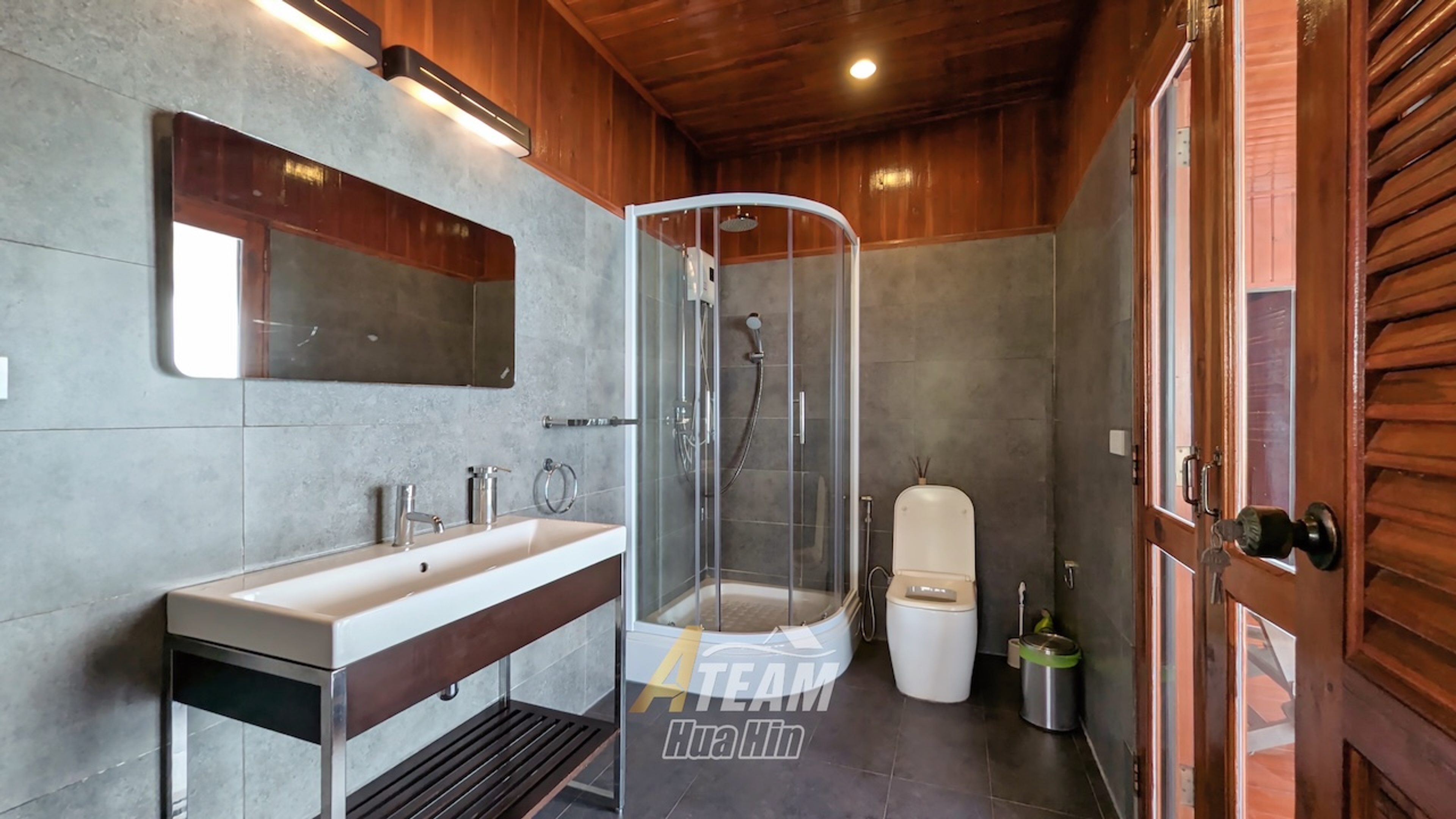 Traditional Thai 2 Bed 2 Bath Teak Wood Pool Villa  thumbnail 4